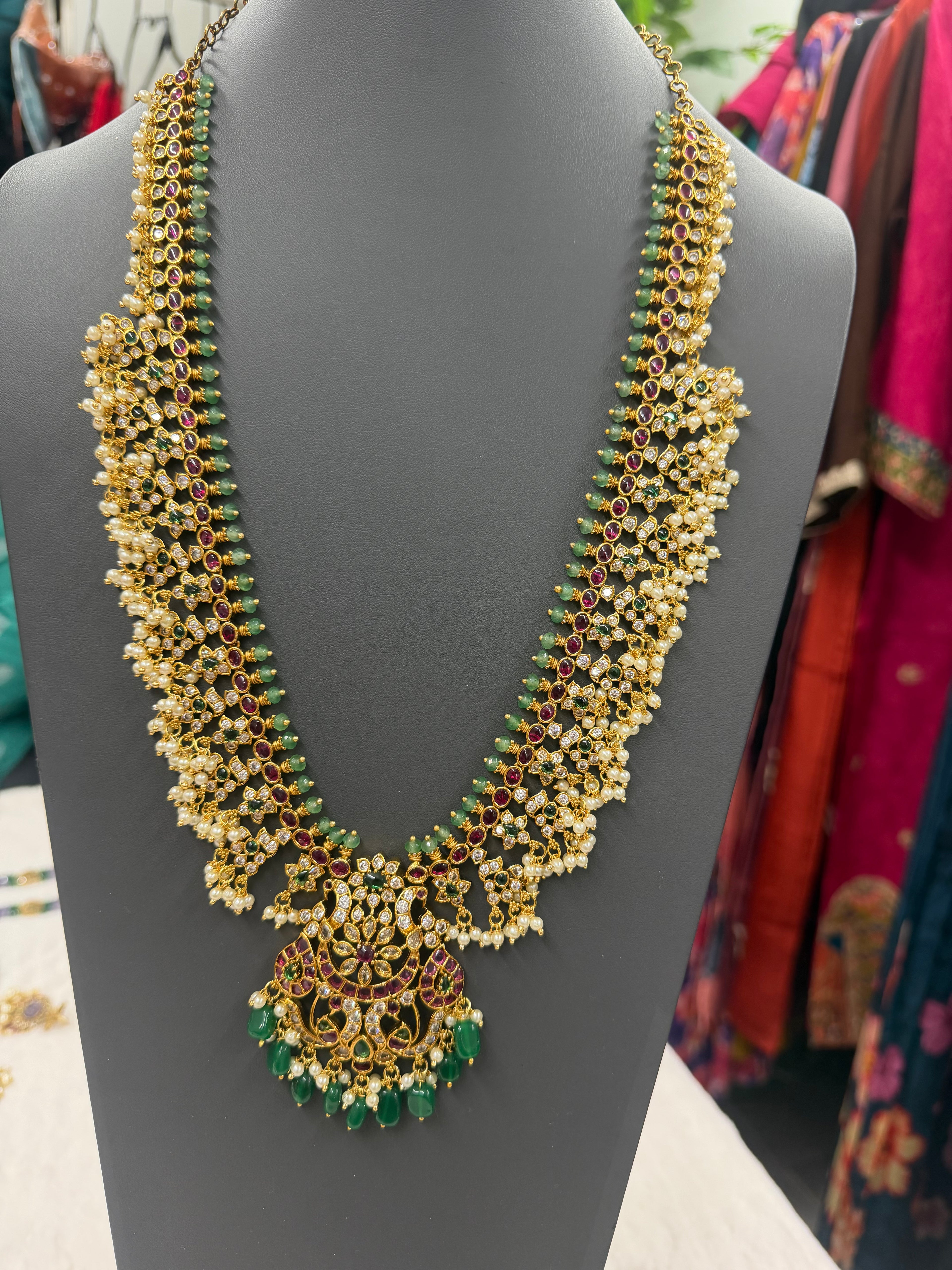 Haram with matching earrings ✨