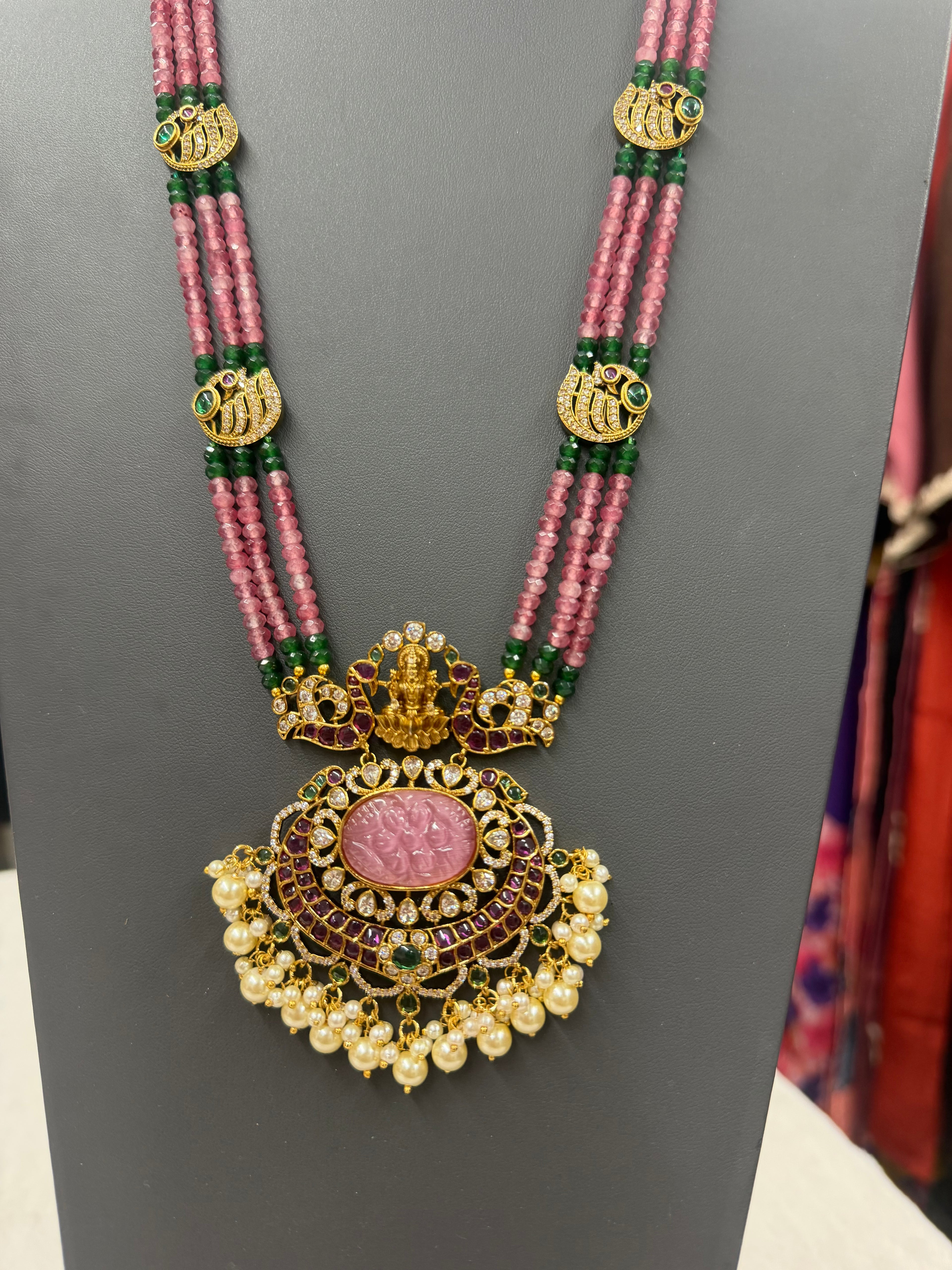 Haram with matching earrings ✨