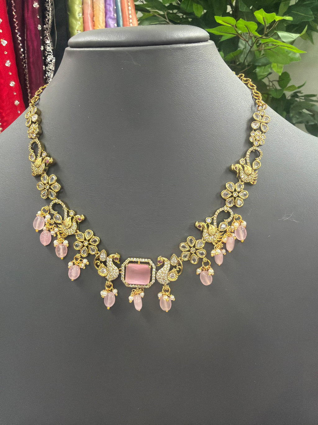 ✨ Beautiful Necklace with Matching Earrings ✨