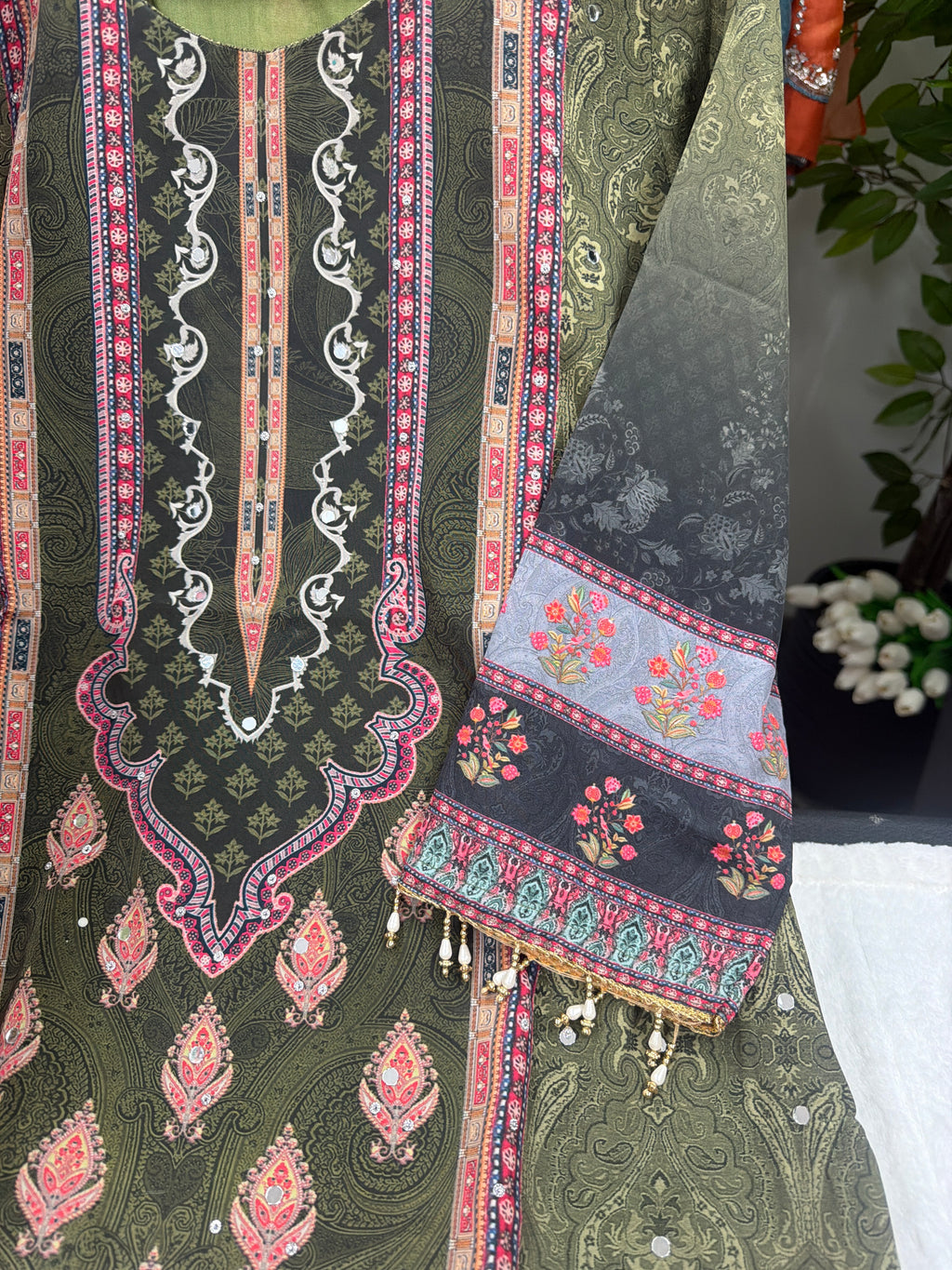 Stunning 3 Pc Sets