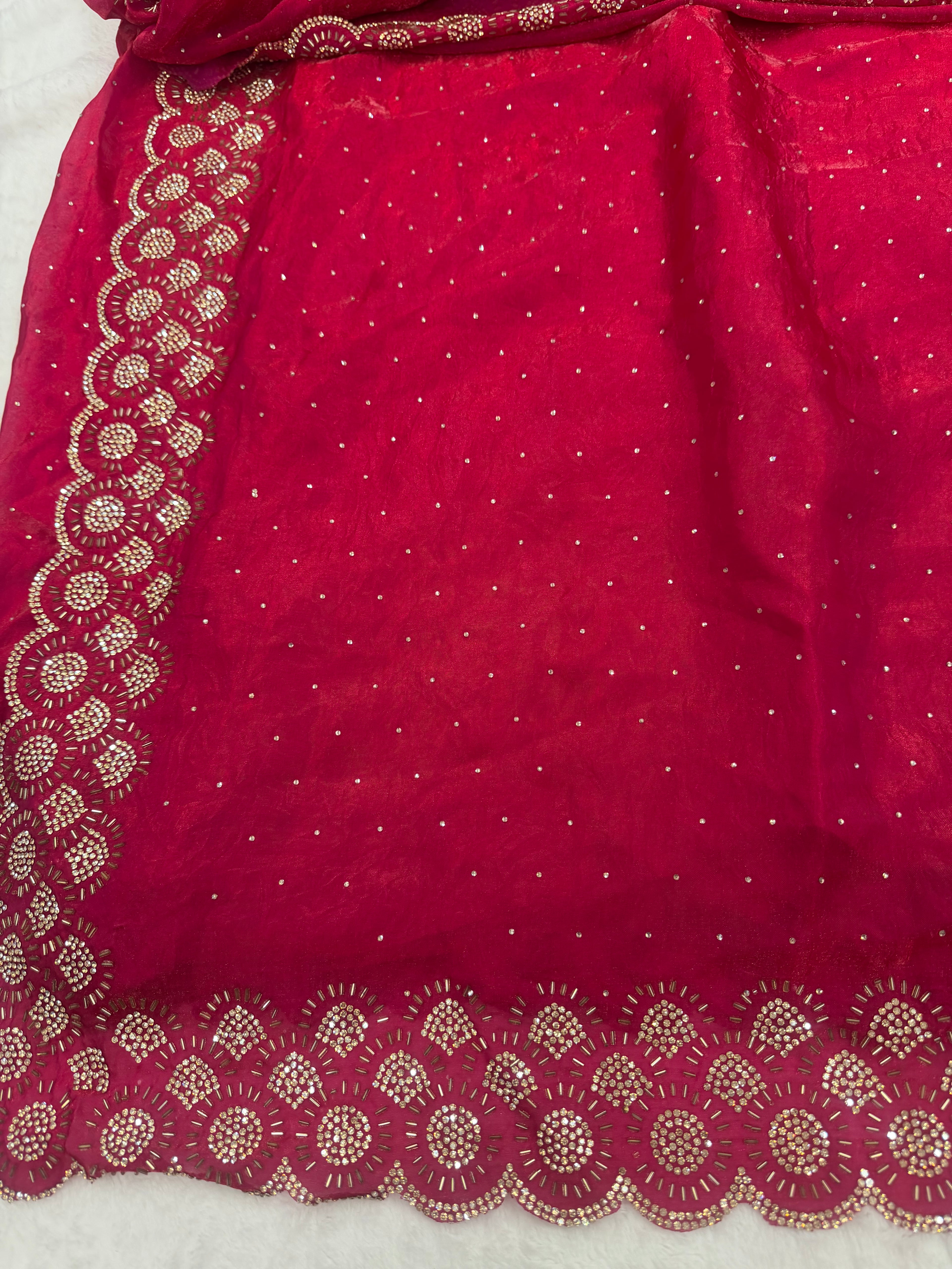 Fendy silk party wear saree with stitched blouse 💫