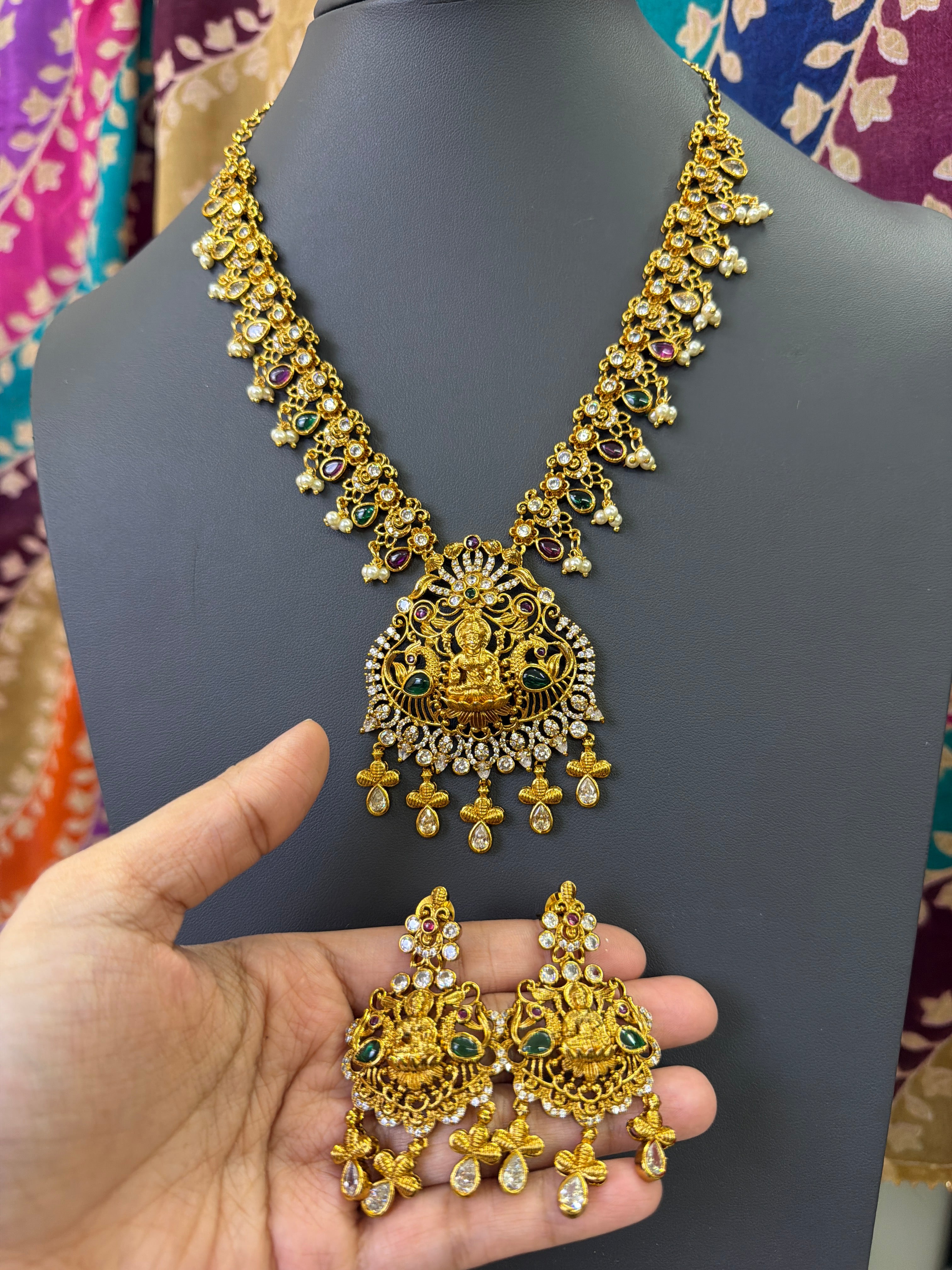 Necklace+ Earrings