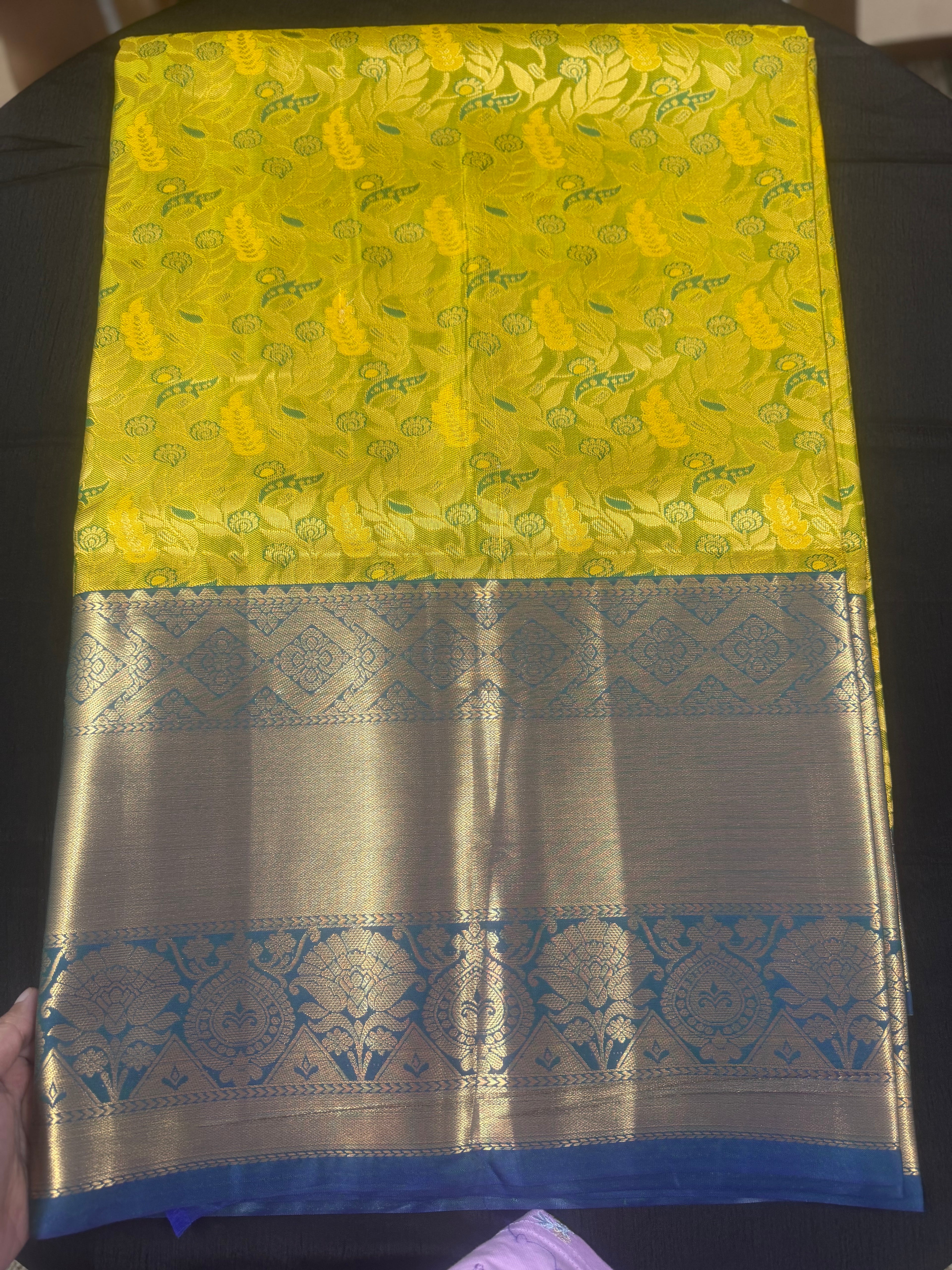 GiftingSarees