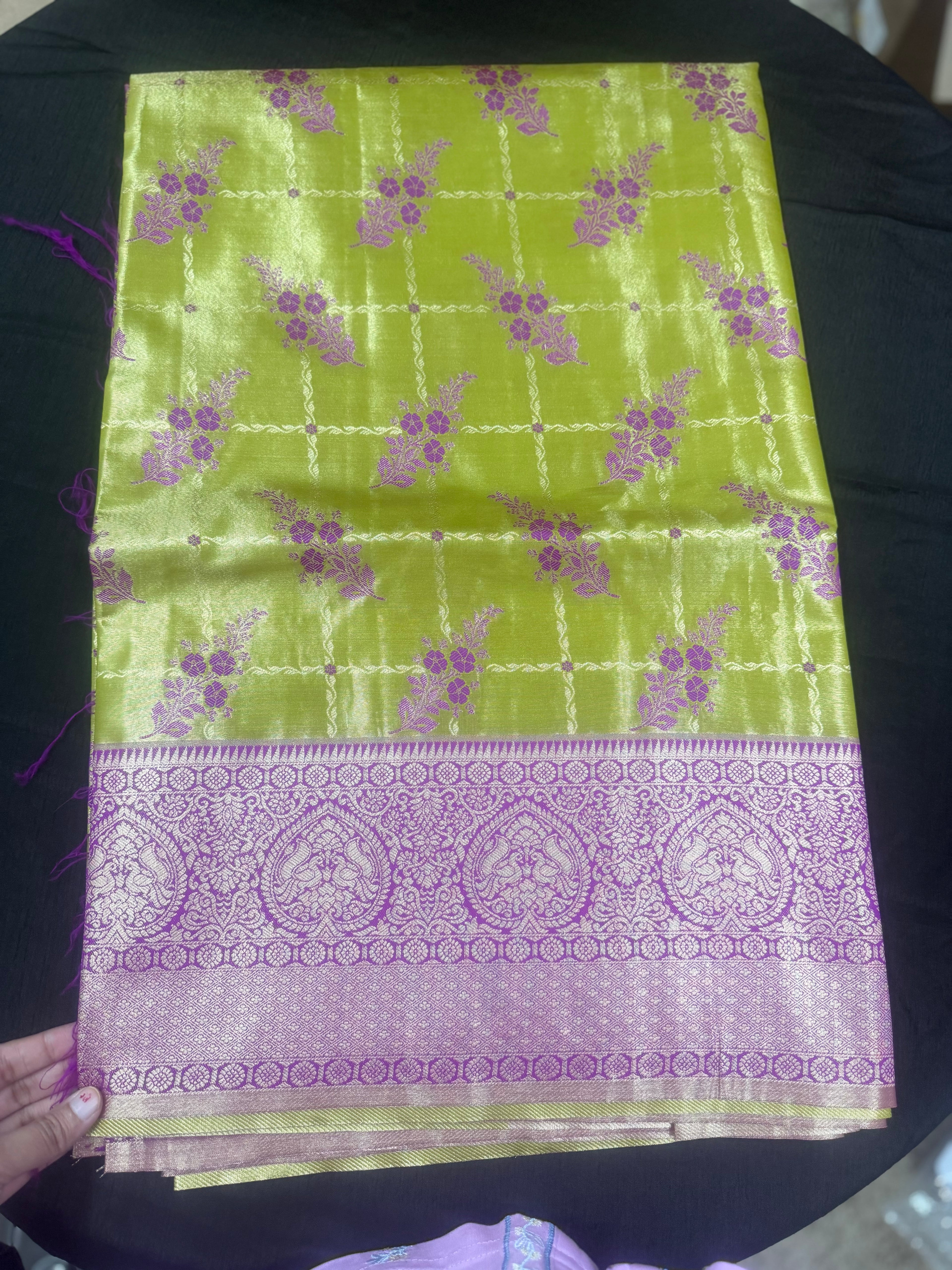 GiftingSarees