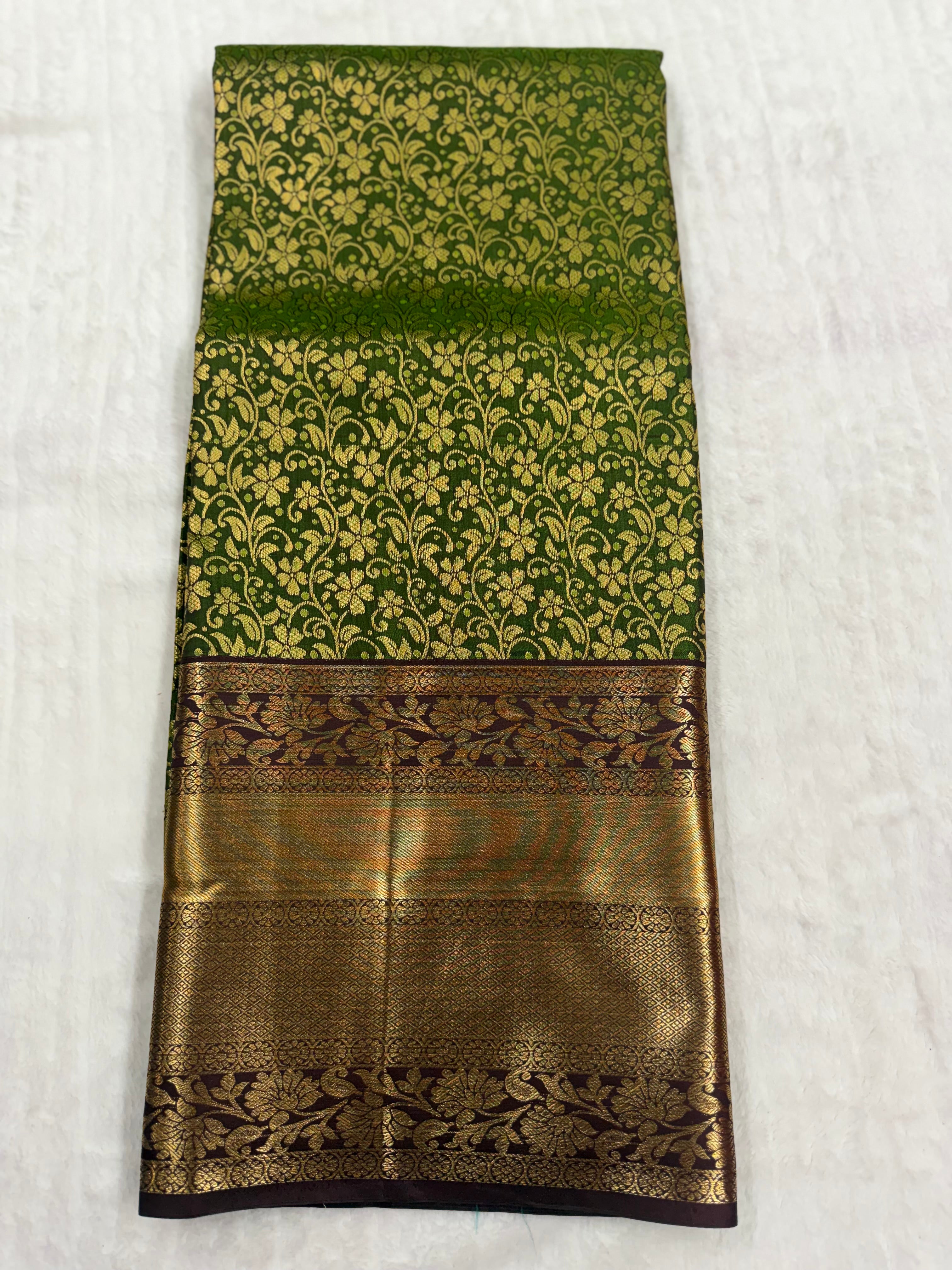 Gifting sarees