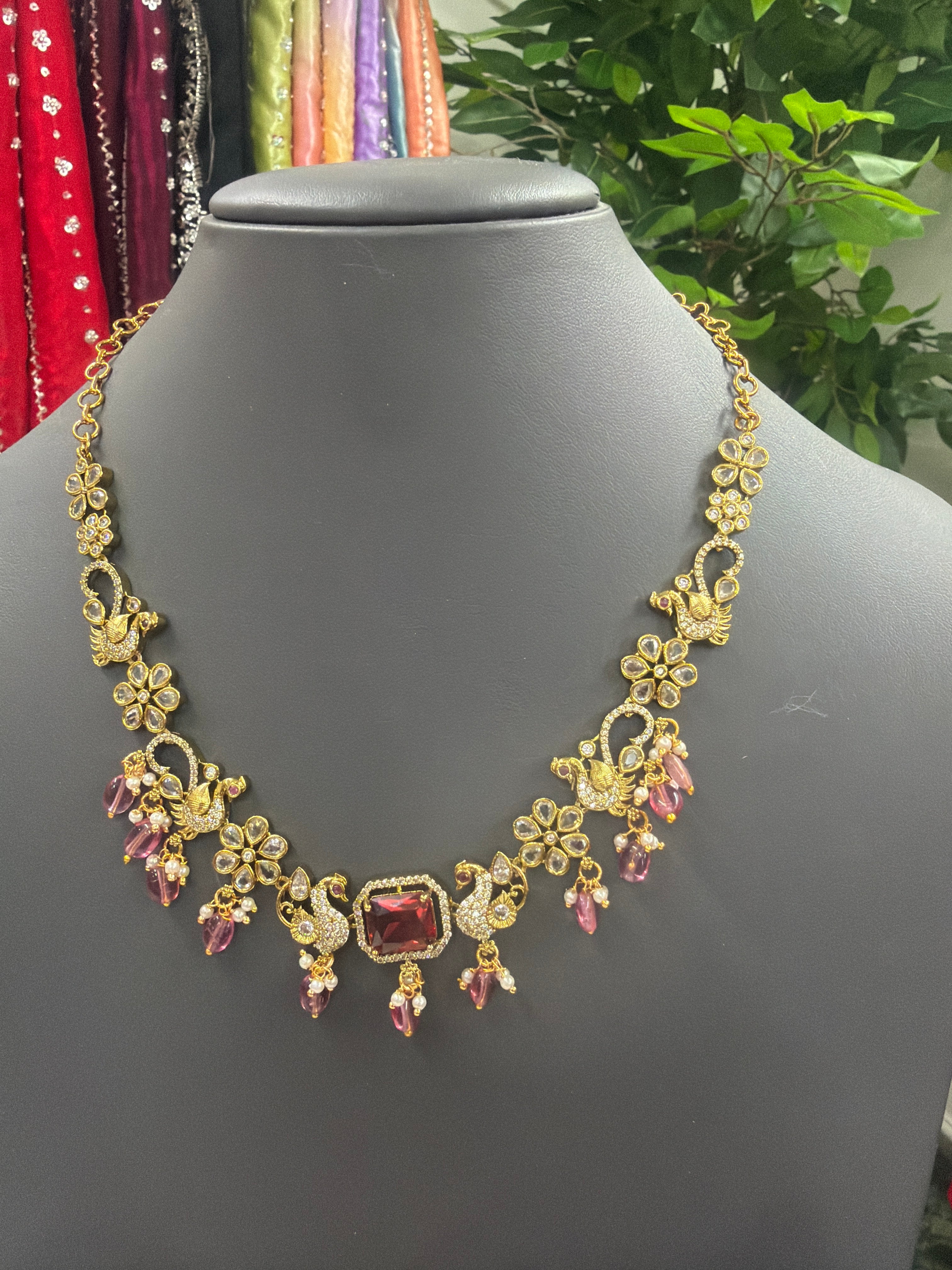 ✨ Beautiful Necklace with Matching Earrings ✨