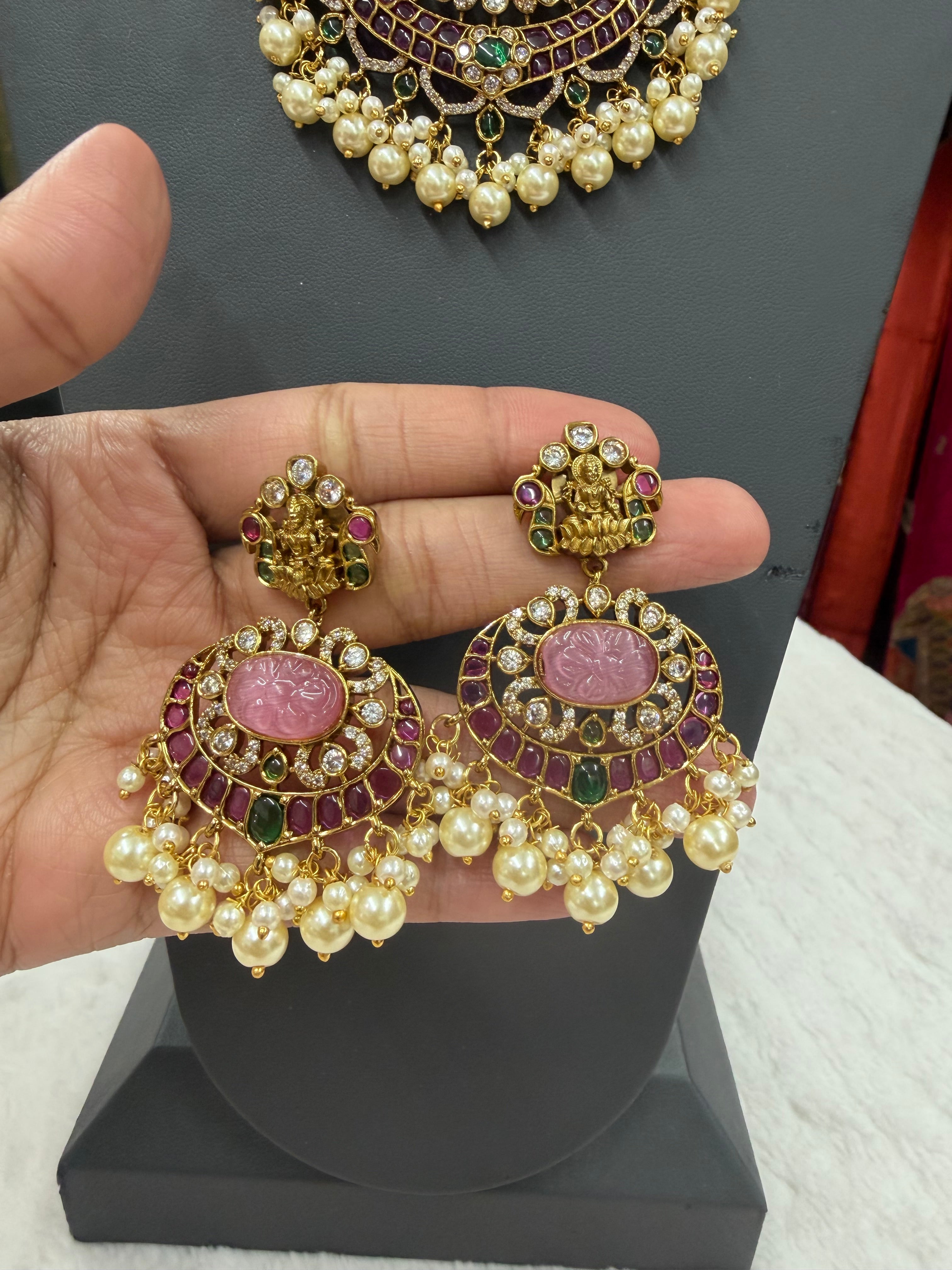 Haram with matching earrings ✨