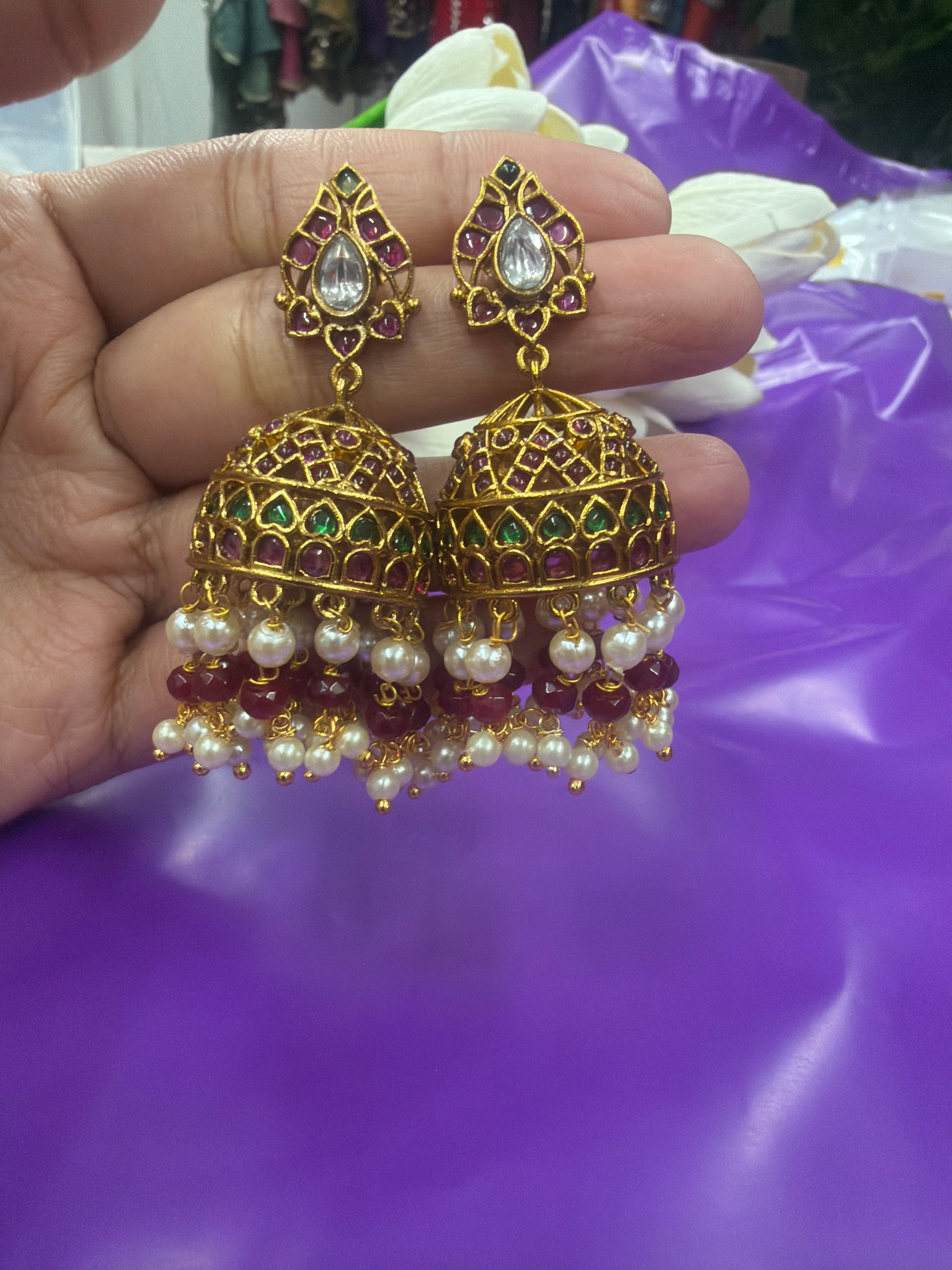 Elegant earrings for every occasion