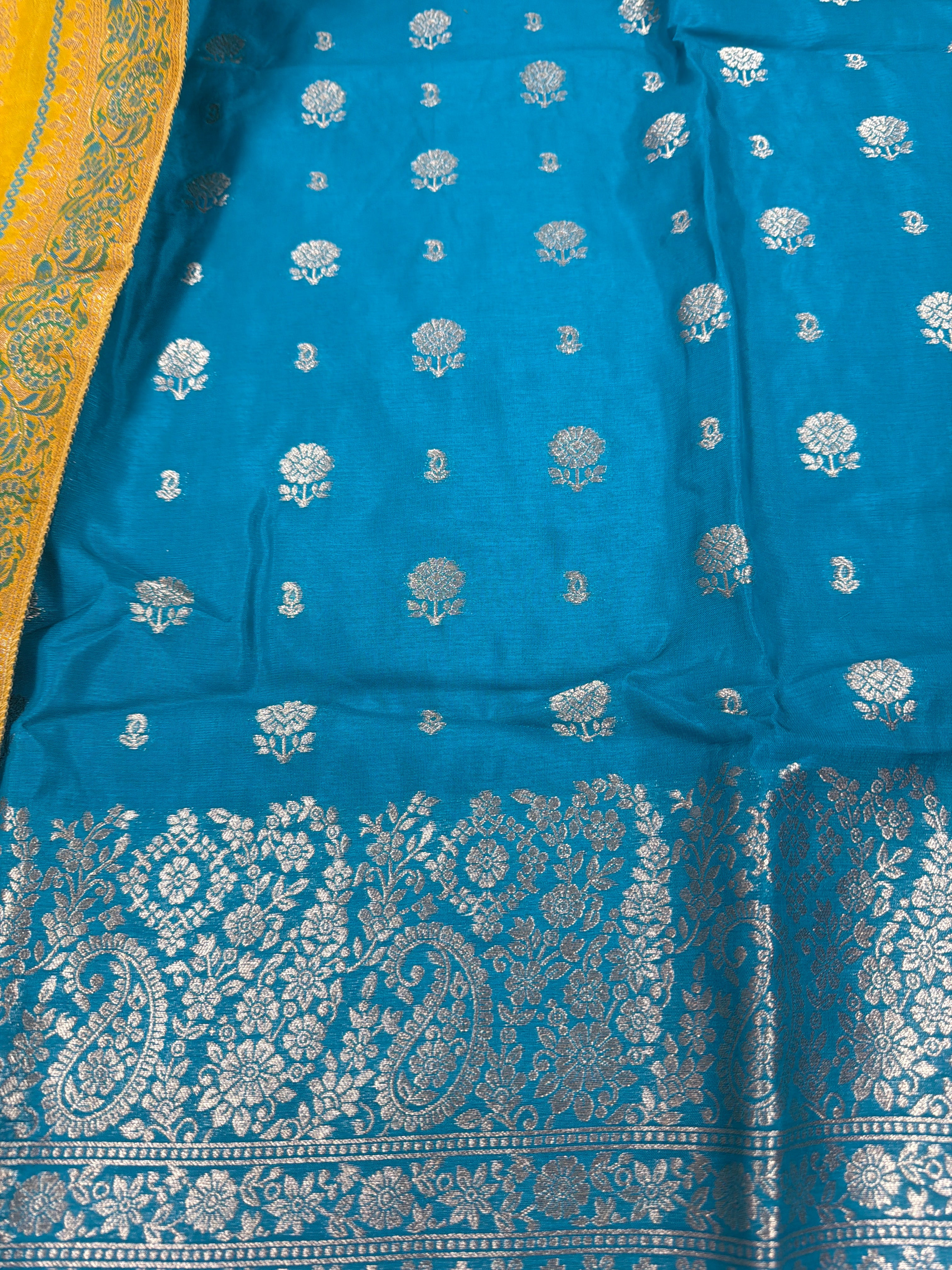 party-ready 3-piece sets