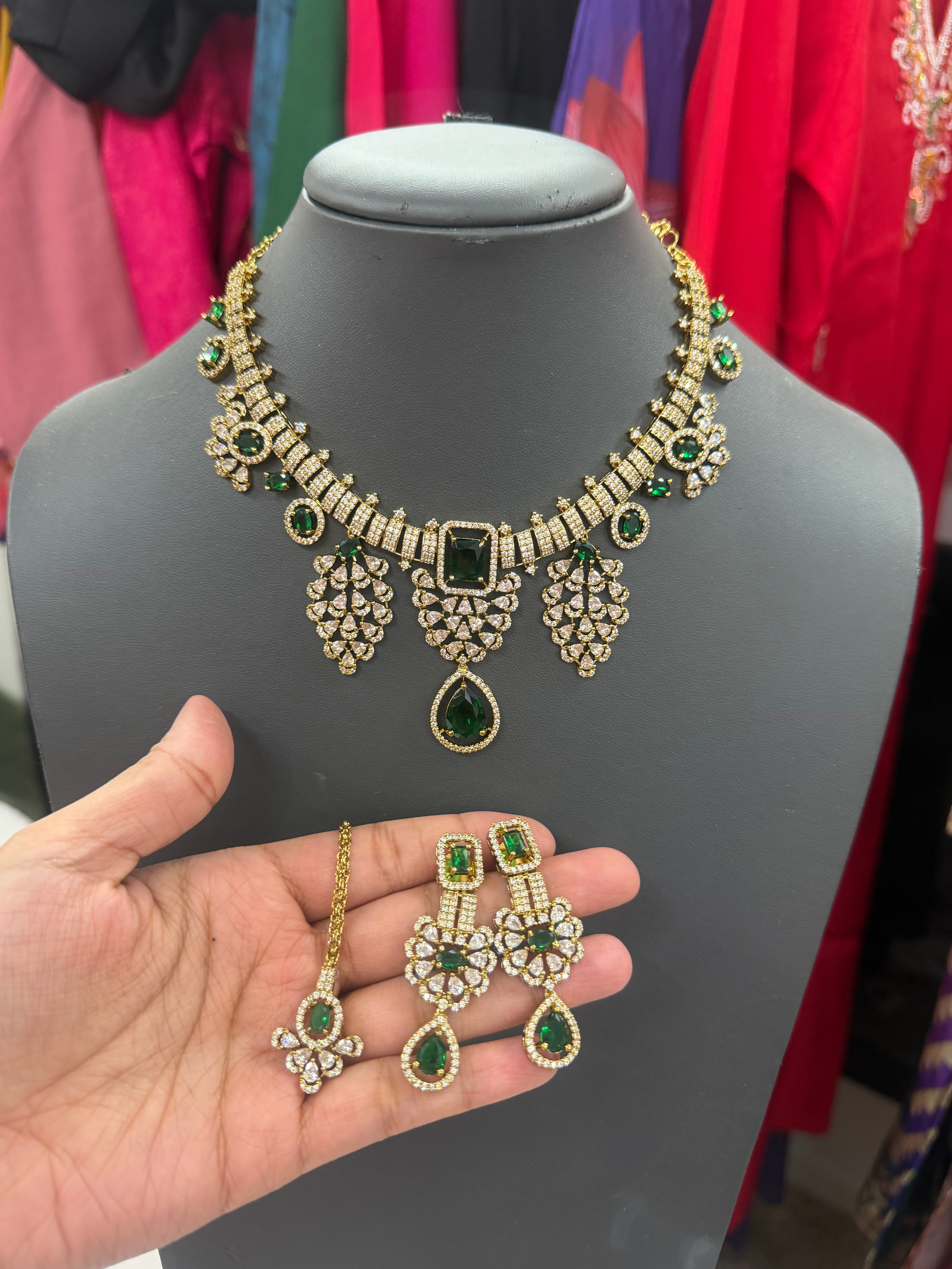 💎 Necklace + earrings + maang tikka set ✨