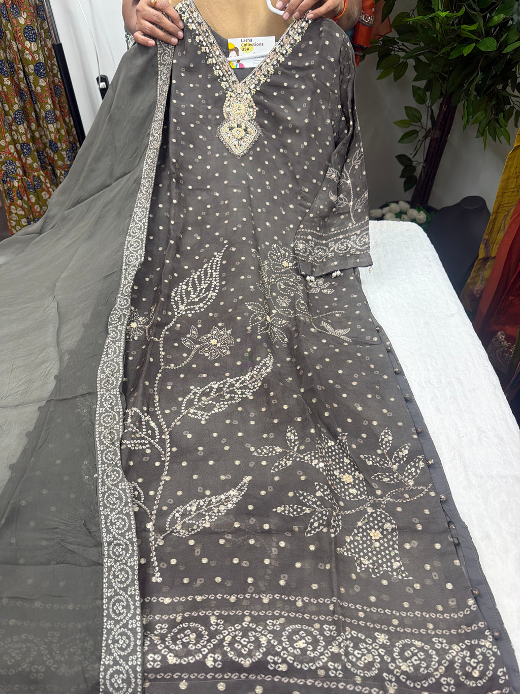 Stunning 3 Pc Sets
