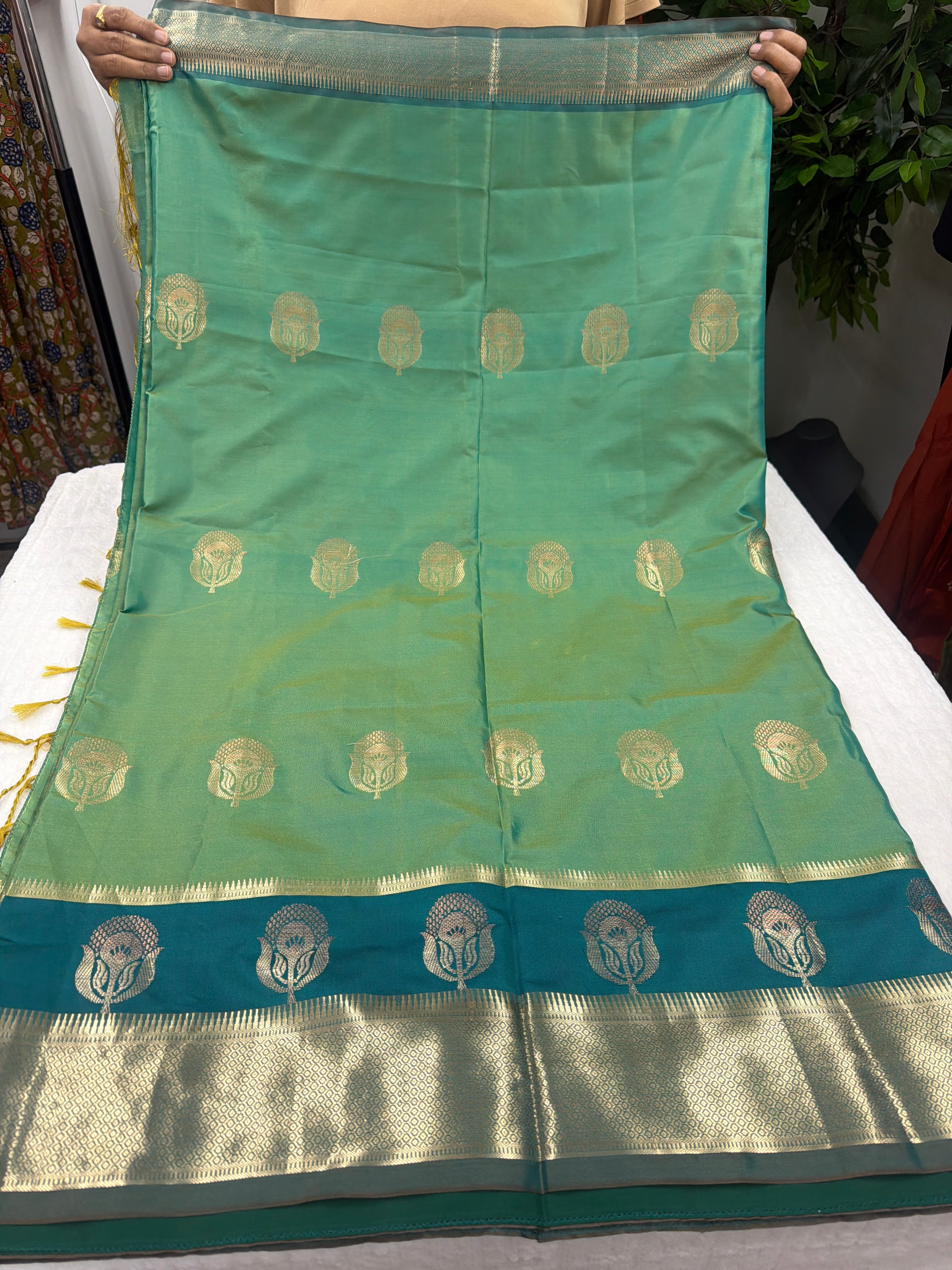 Soft Silk Saree ✨
• Fall & pico done
• Saree only (No blouse piece)