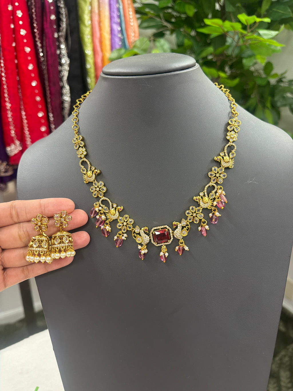 ✨ Beautiful Necklace with Matching Earrings ✨