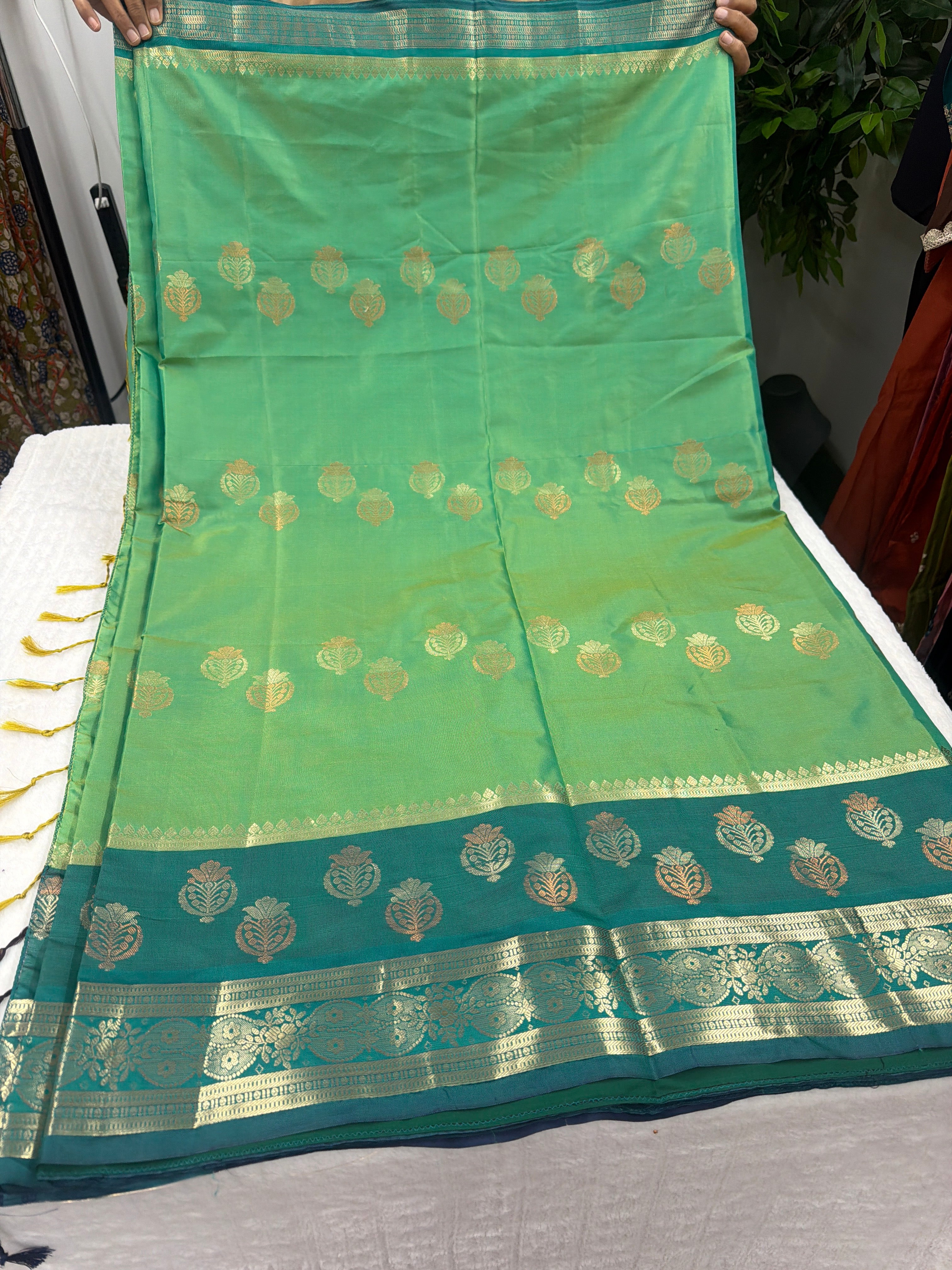 Soft Silk Saree ✨
• Fall & pico done
• Saree only (No blouse piece)