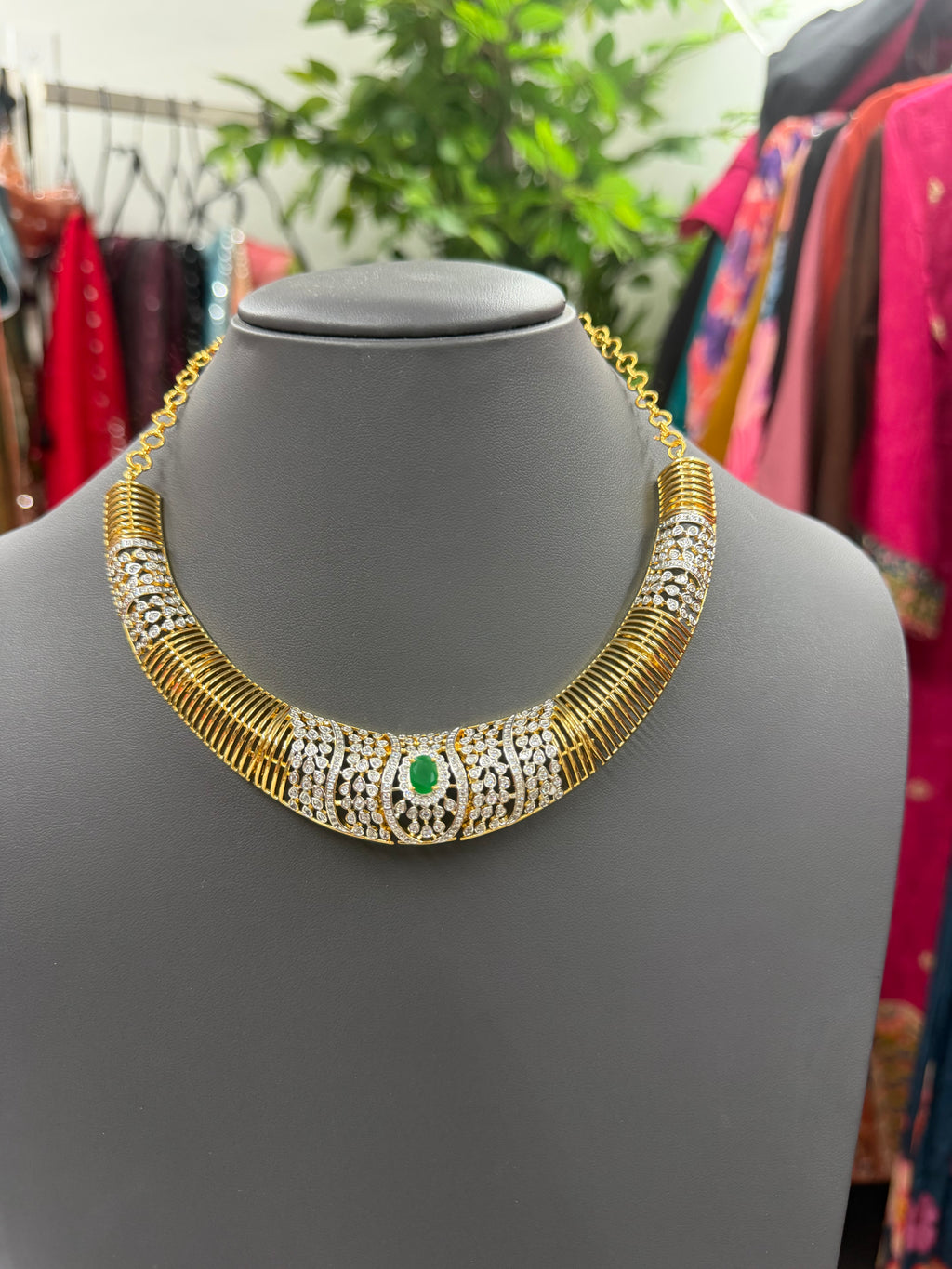 Necklace with matching earrings ✨