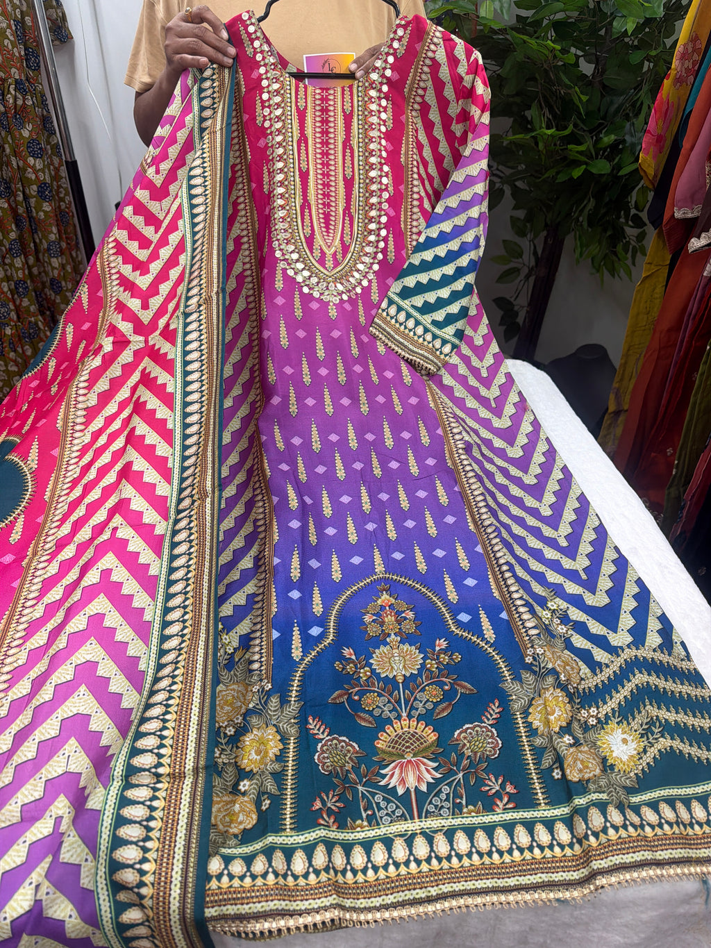 Stunning 3 Pc Sets