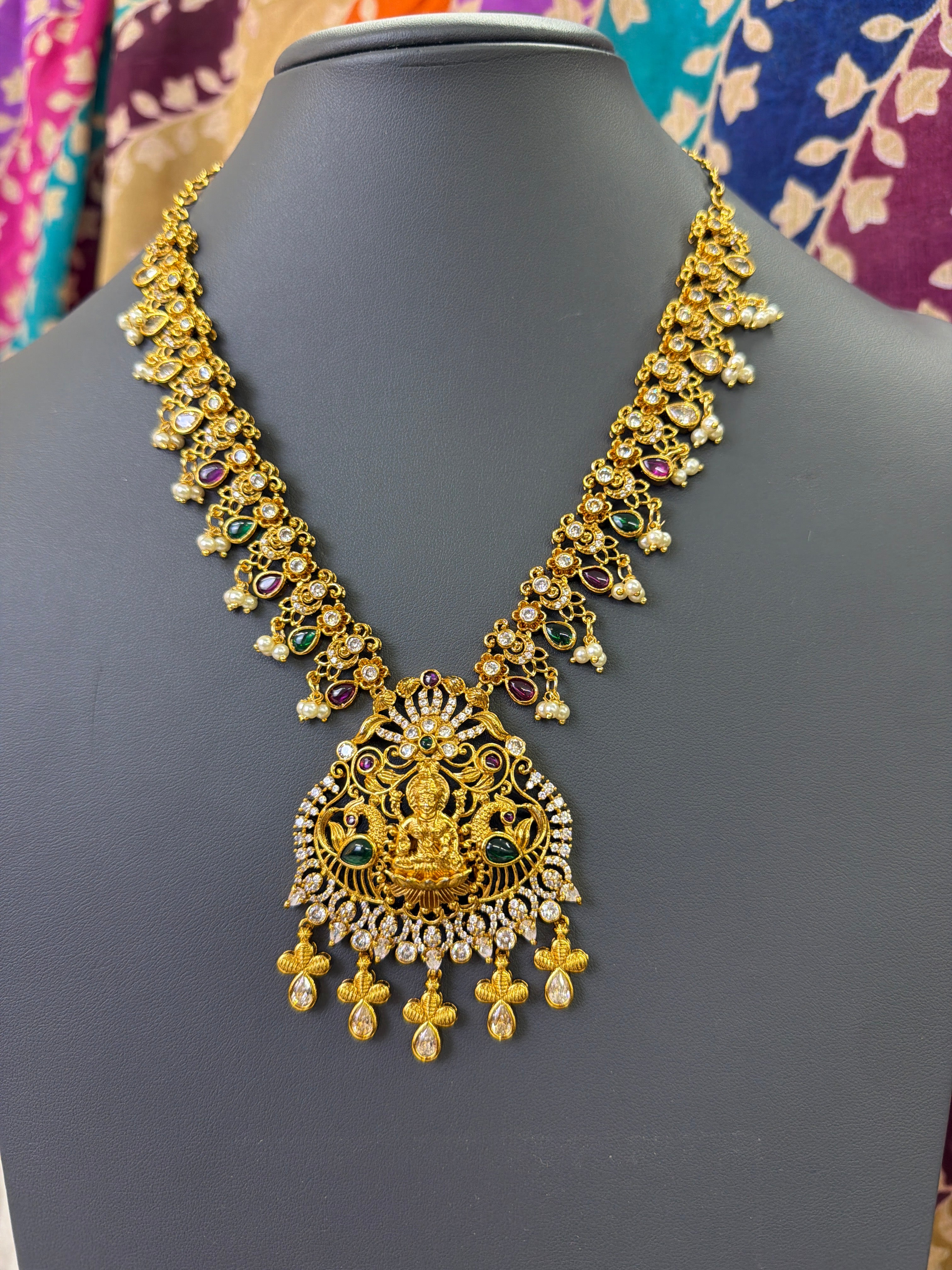Necklace+ Earrings
