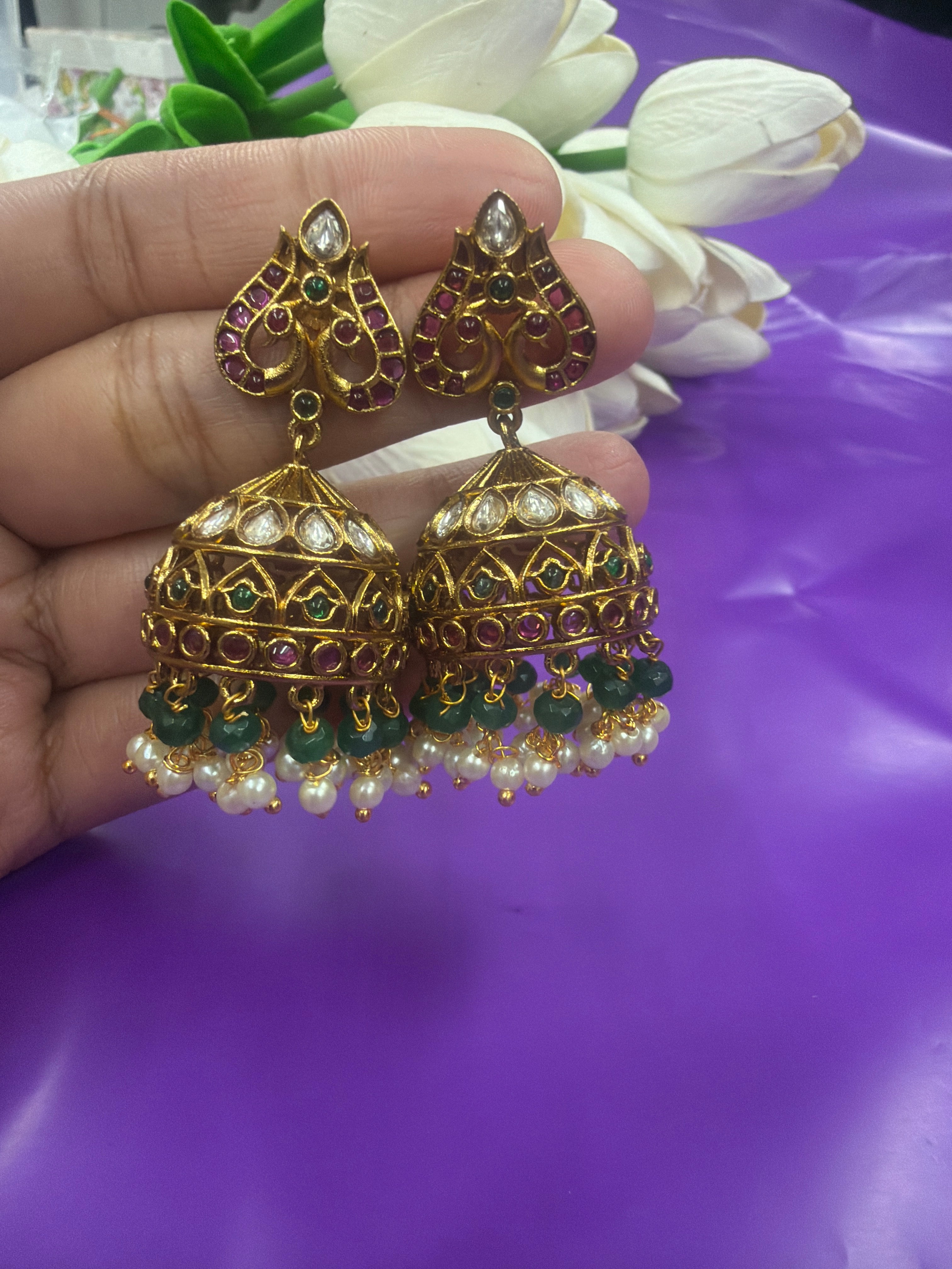 Elegant earrings for every occasion