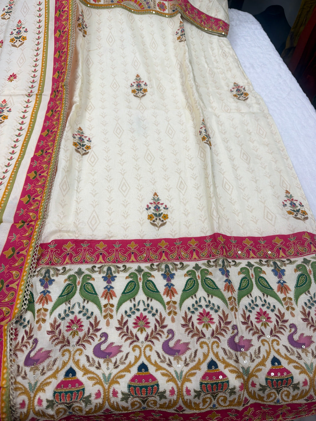 Stunning 3 Pc Sets