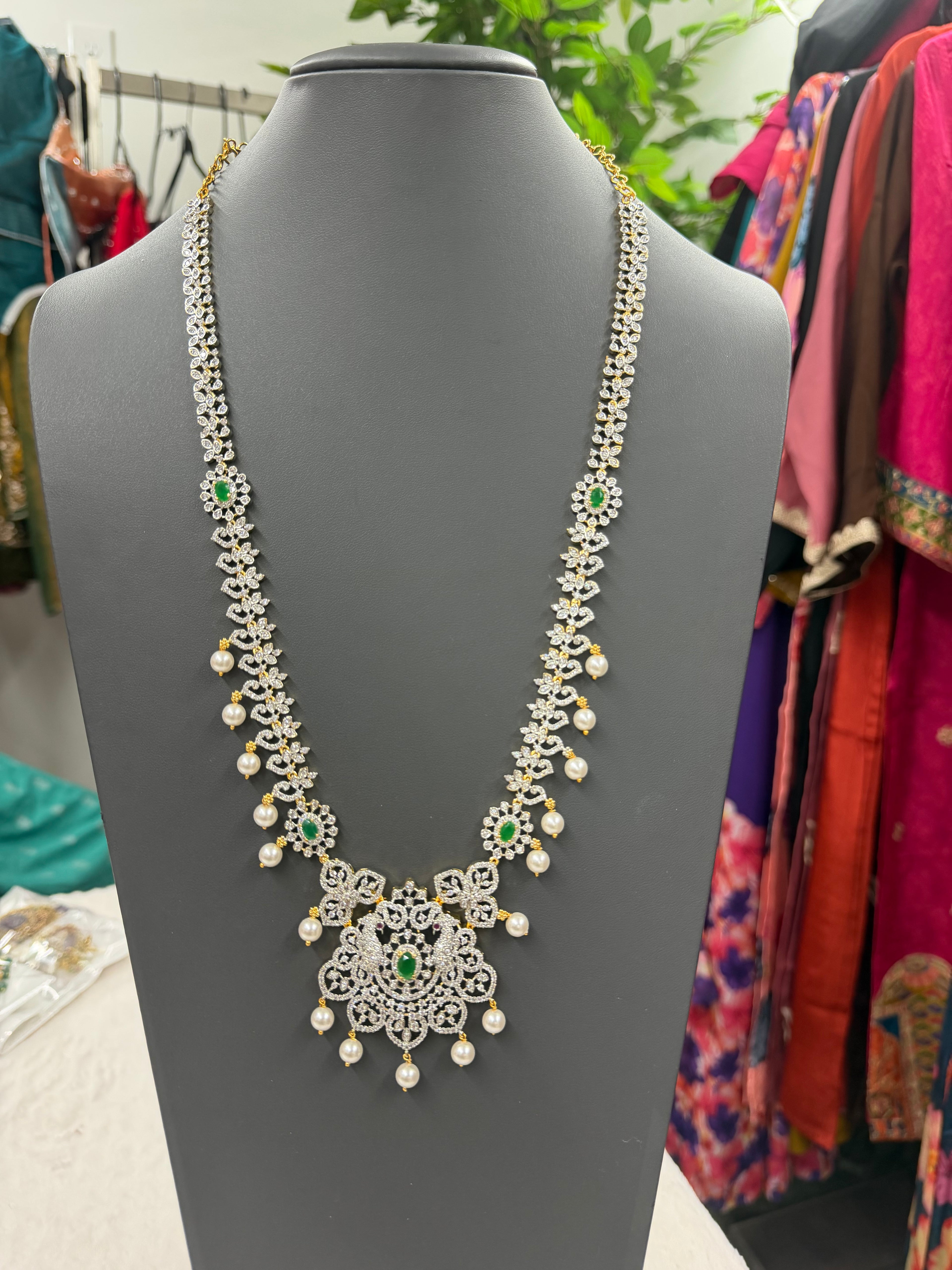 Haram with matching earrings ✨