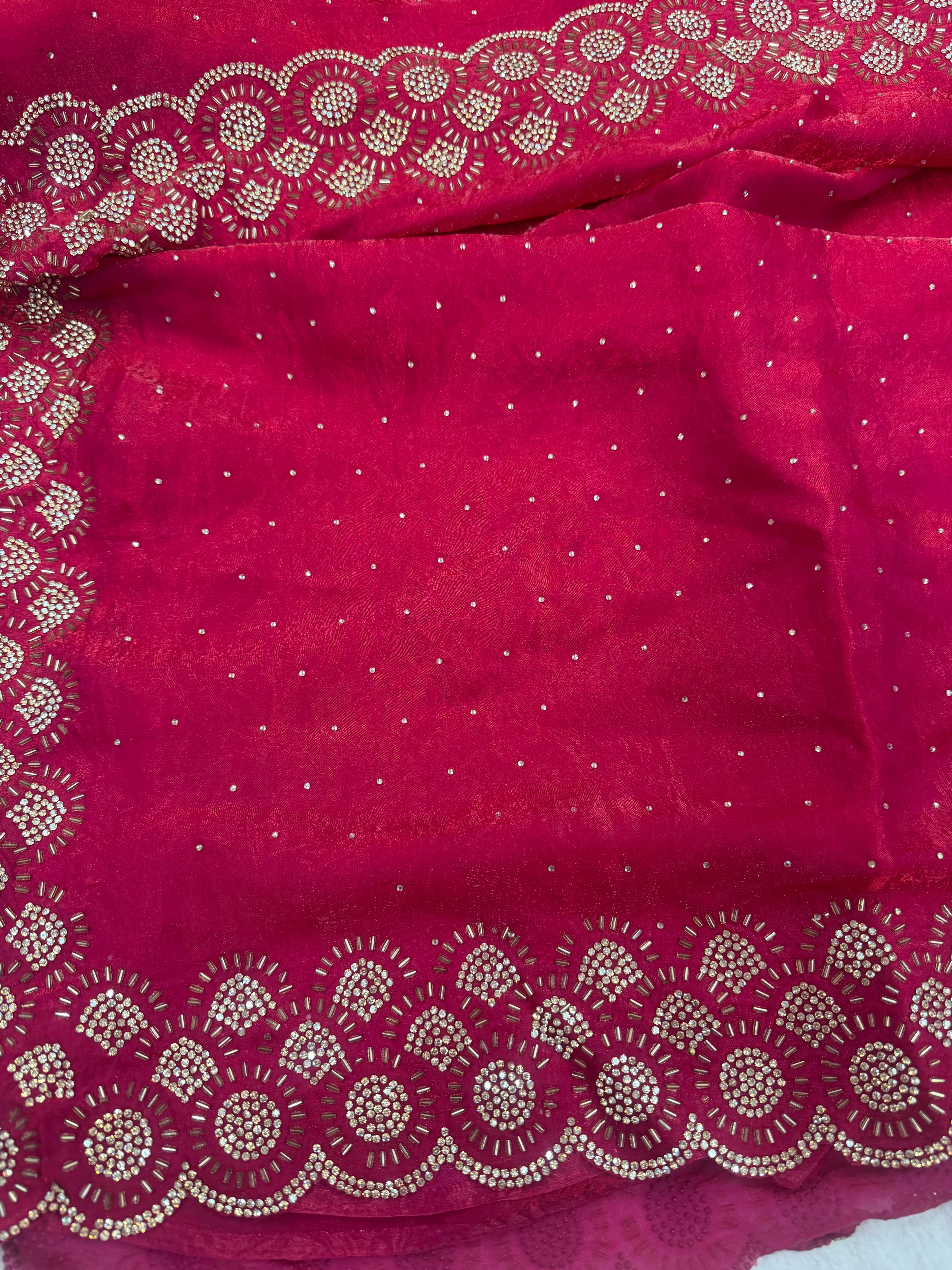 Fendy silk party wear saree with stitched blouse 💫