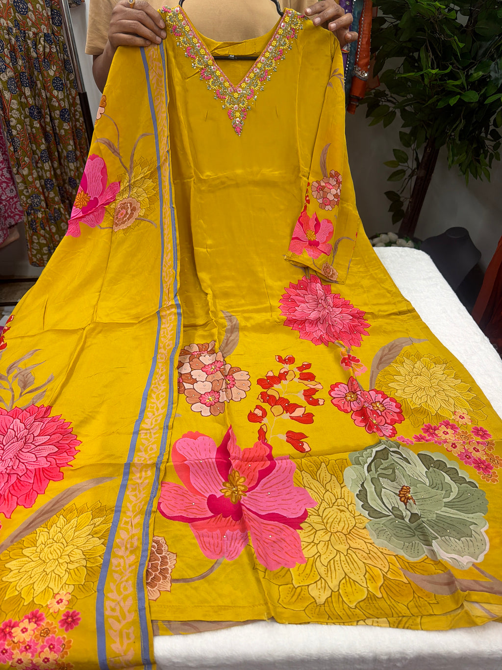 Stunning 3 Pc Sets