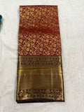 Gifting sarees
