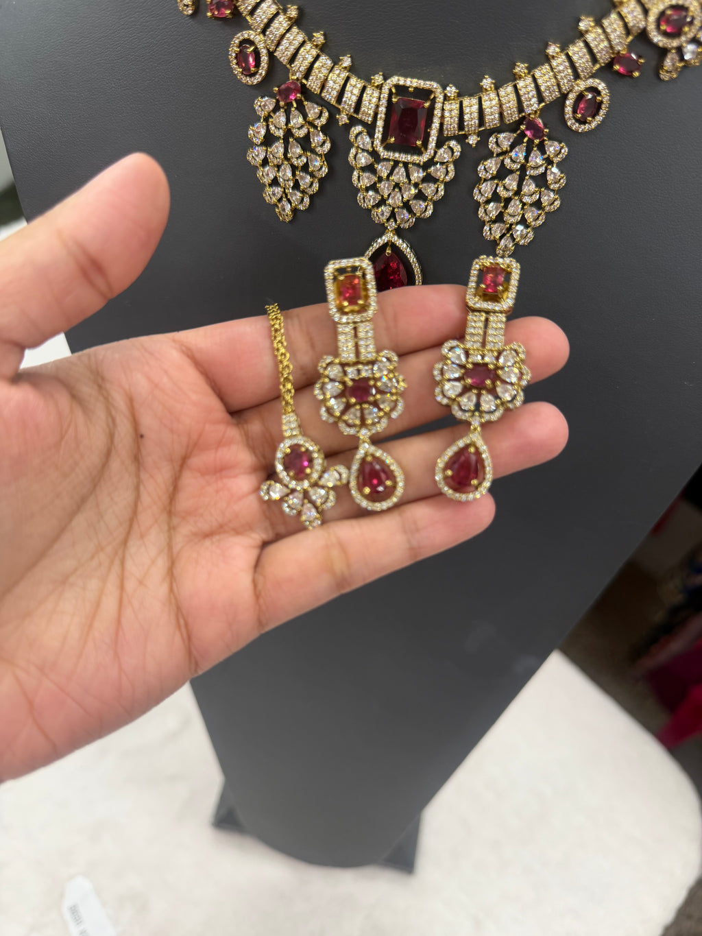 💎 Necklace + earrings + maang tikka set ✨