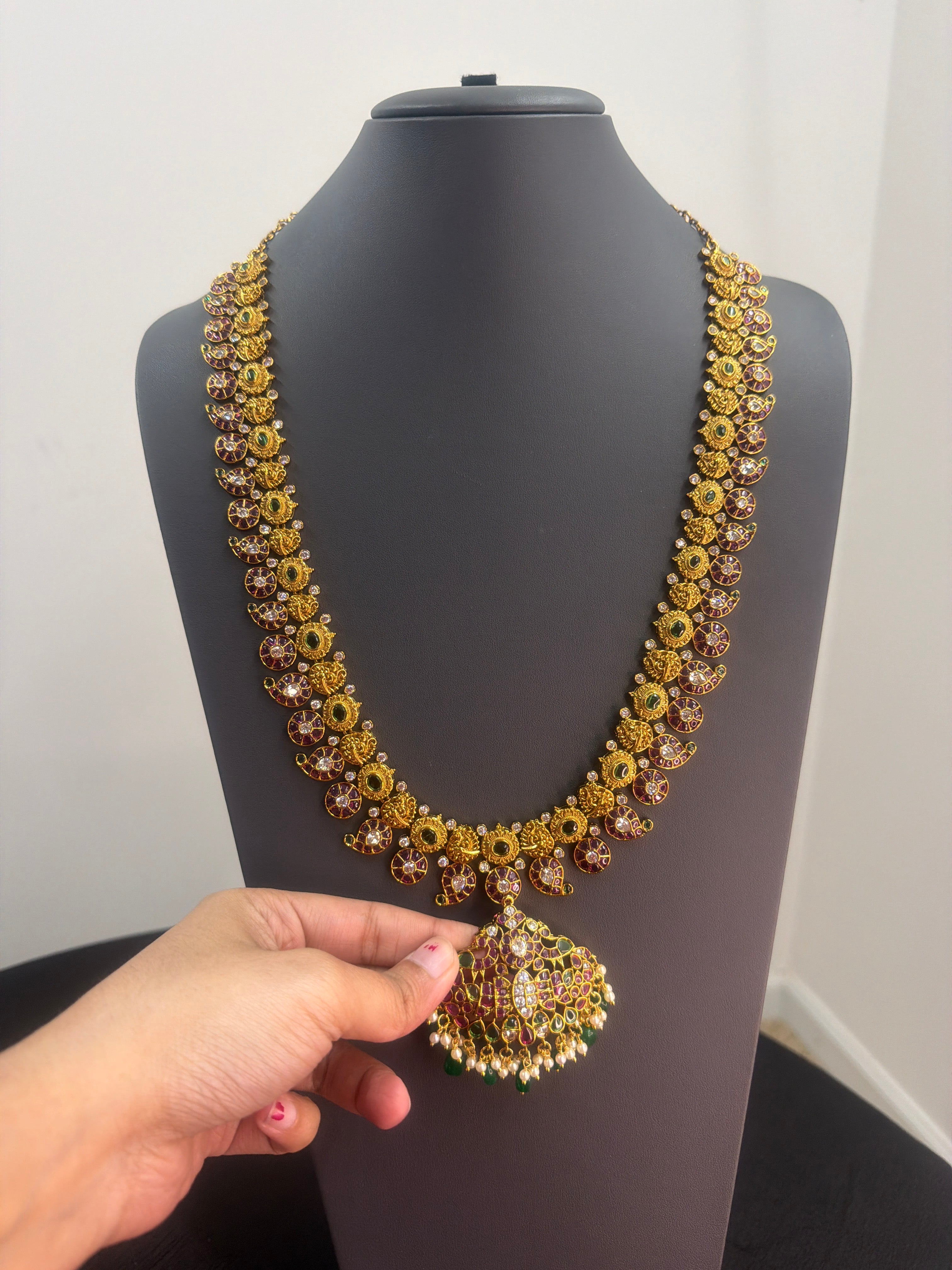 Haram with Earrings(detachable pendant)