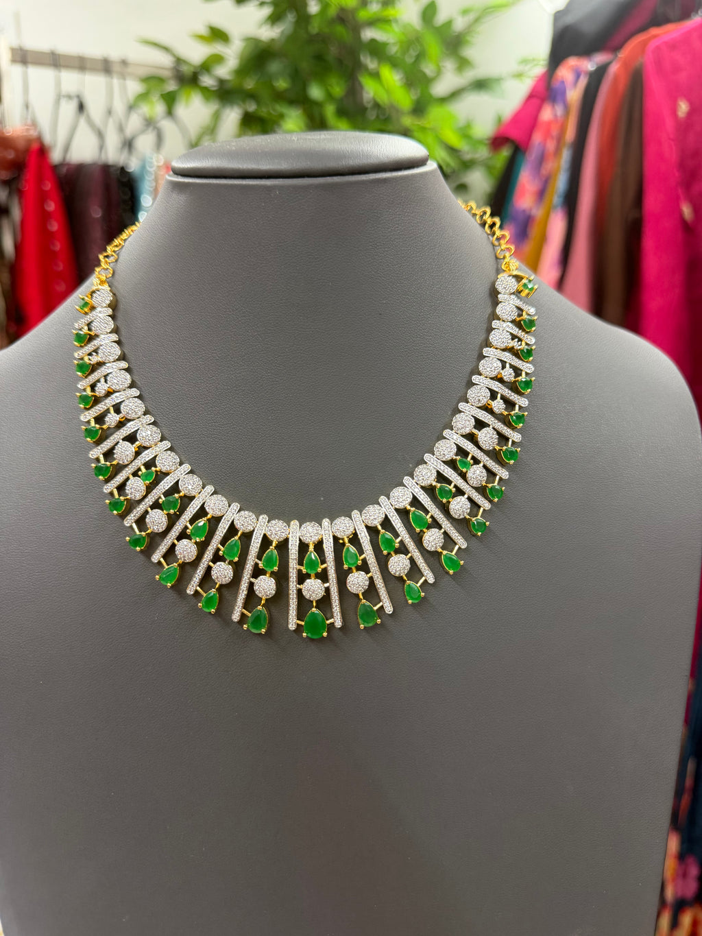 Necklace with matching earrings ✨