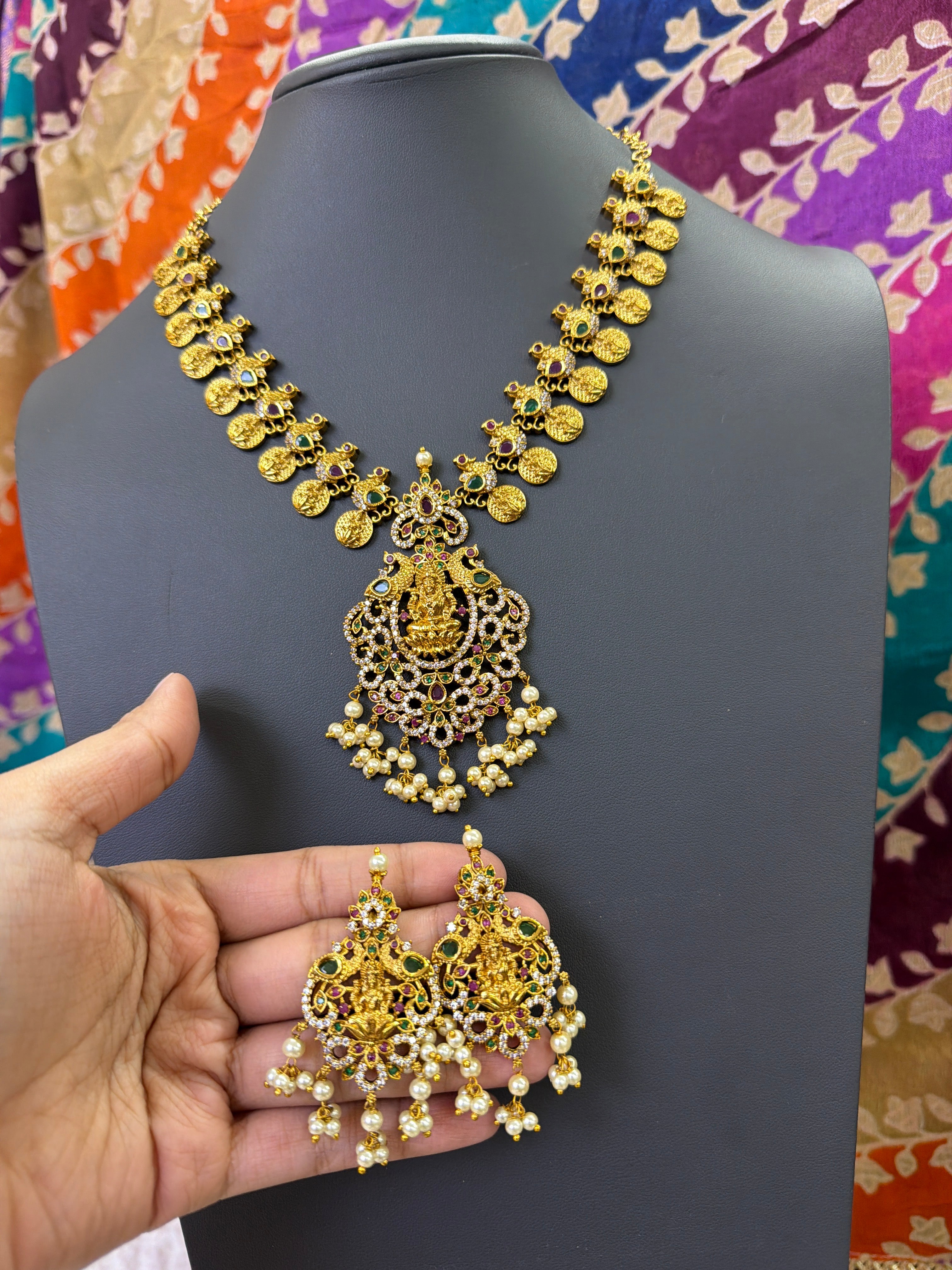 Necklace+ Earrings