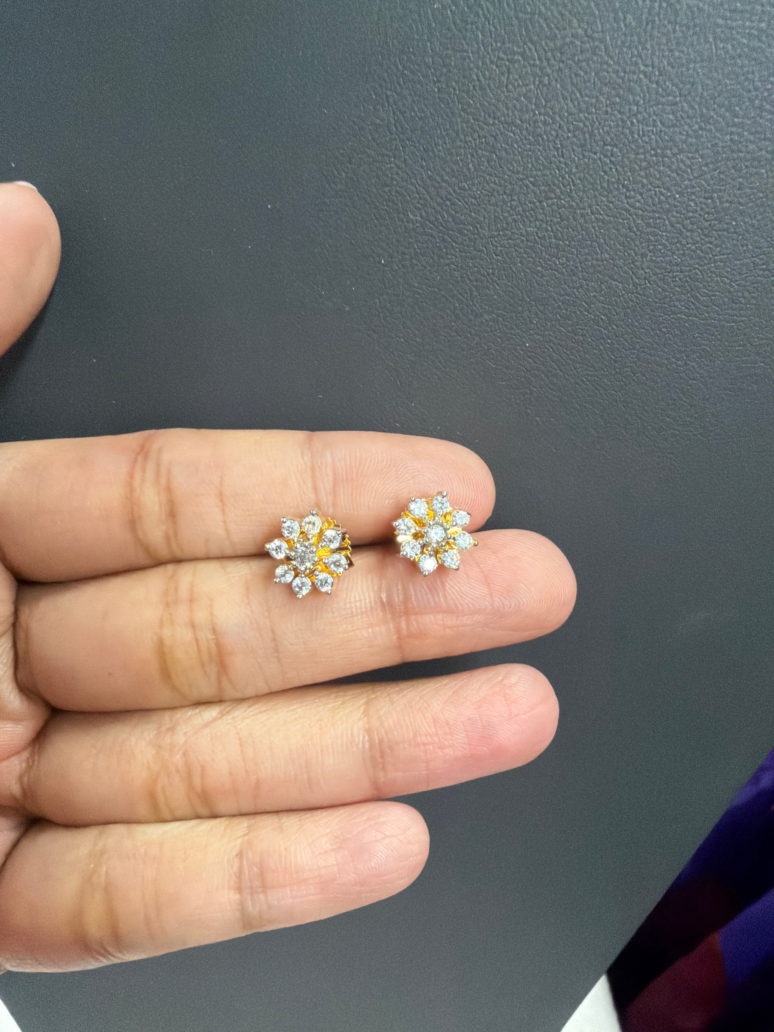 Invisible chain with earrings