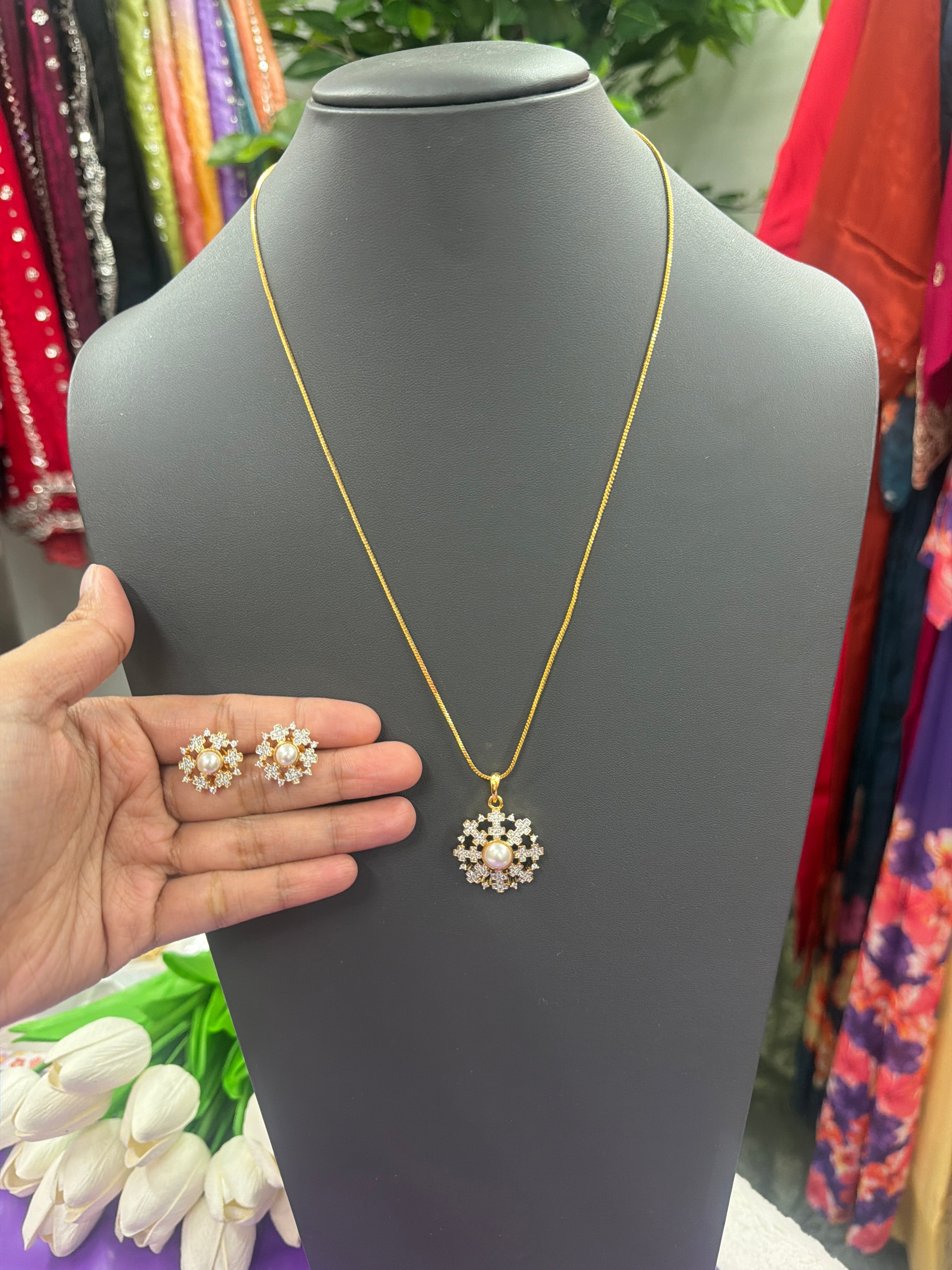 Chain with Locket & Earrings ✨