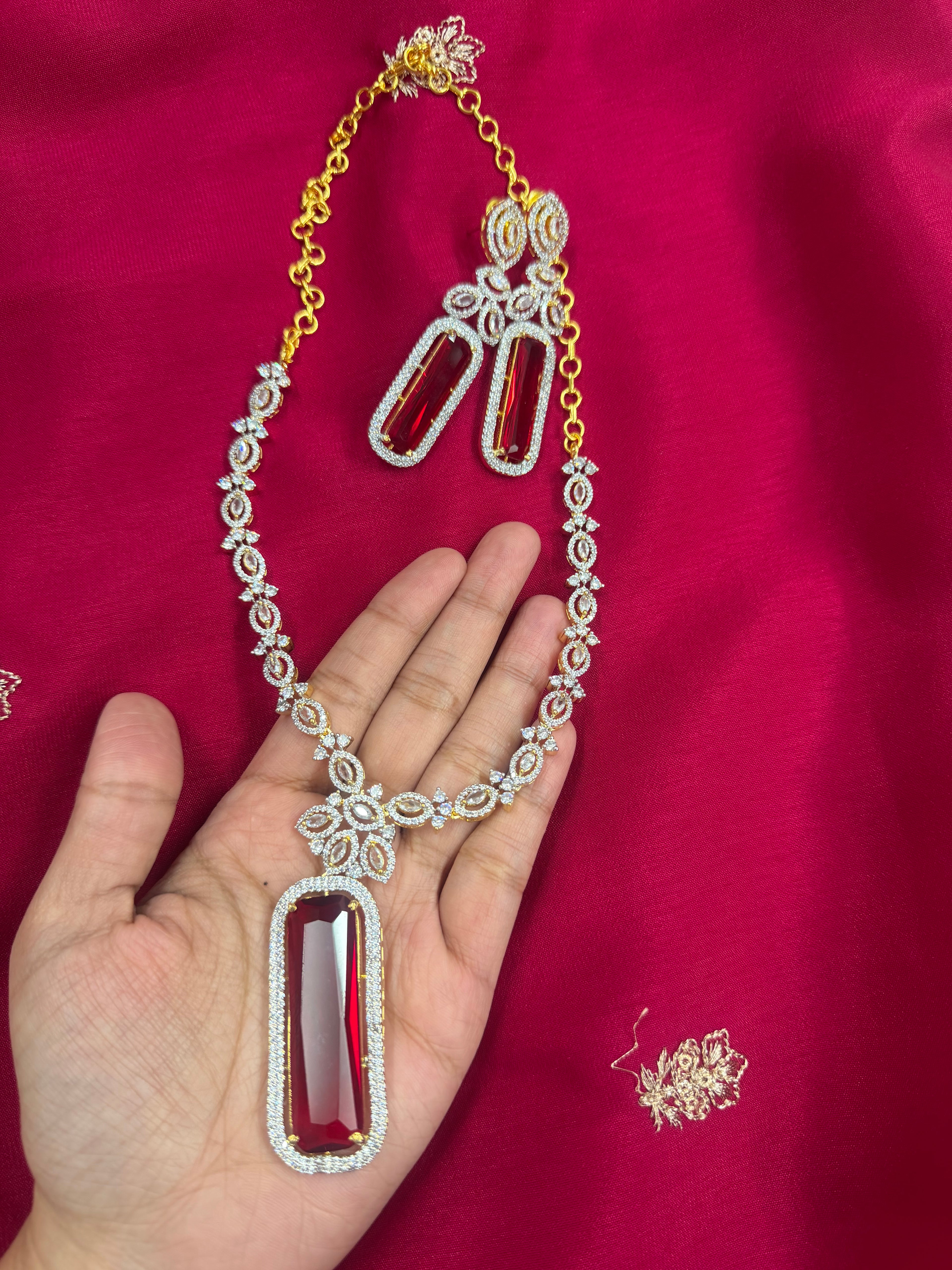 4. Luxury statement jewelry collection 💫
    Premium necklaces paired with stunning earrings