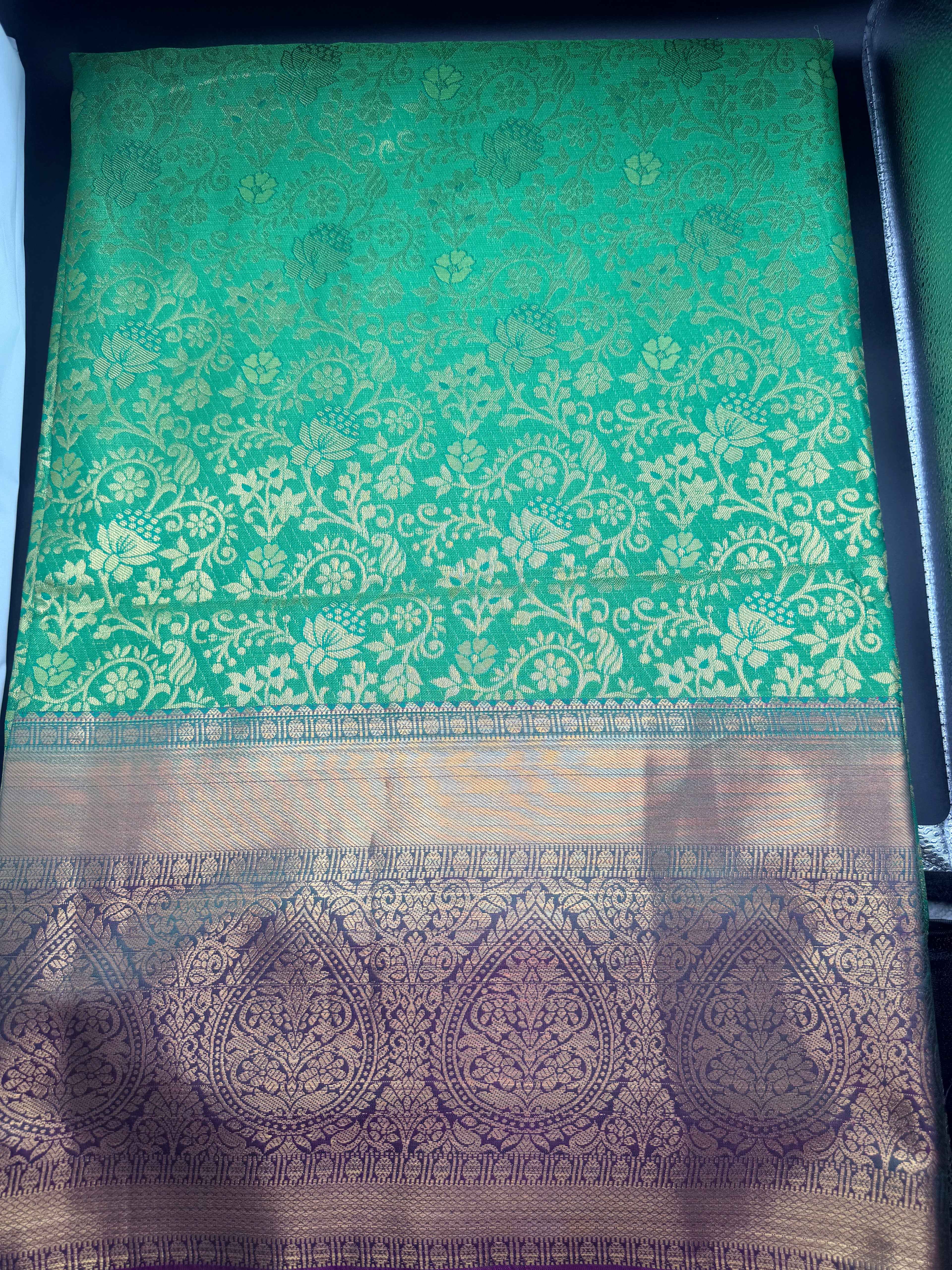Premium Dharmavaram Semi Pattu Gifting Saree