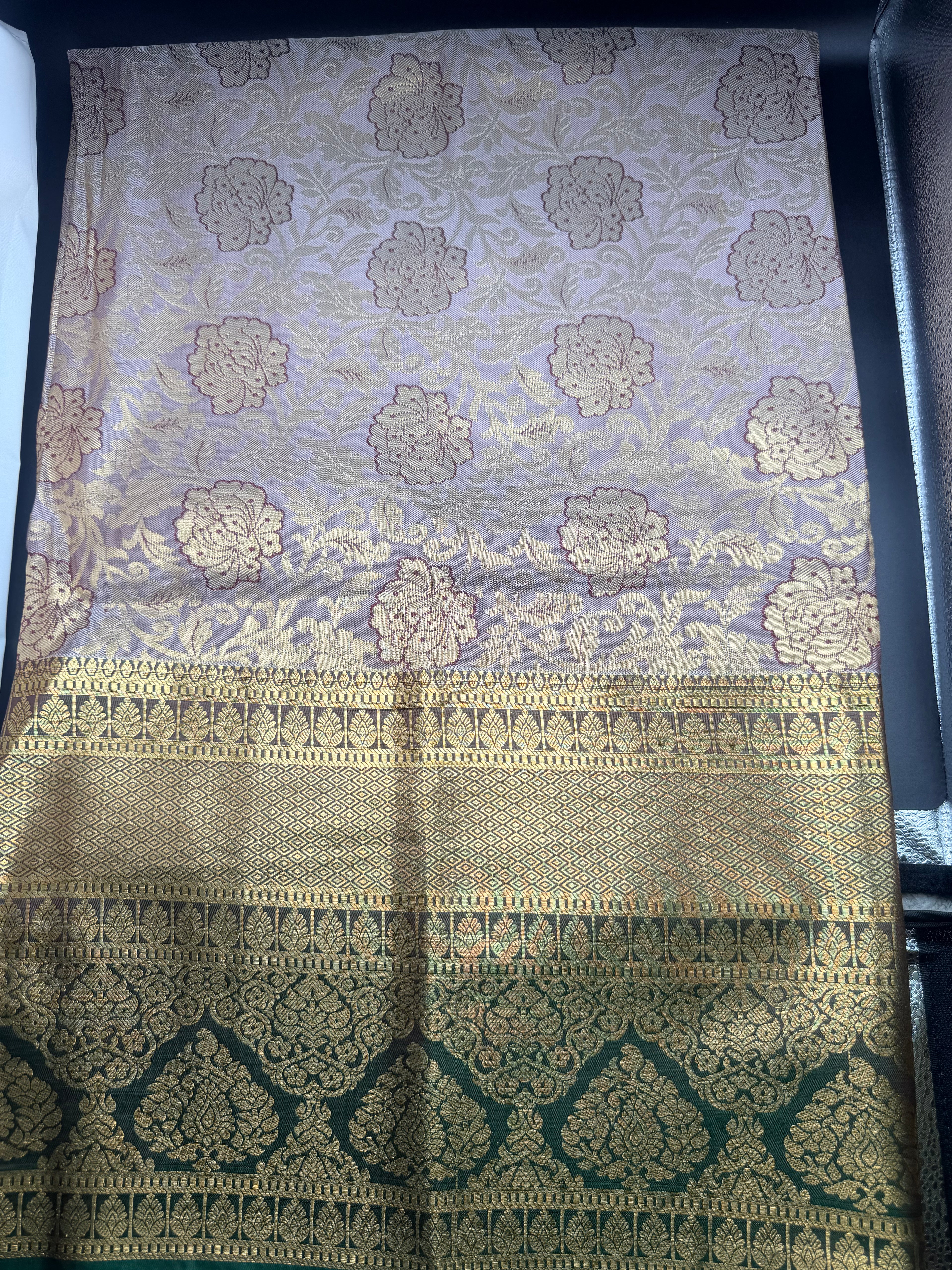 Premium Dharmavaram Semi Pattu Gifting Saree