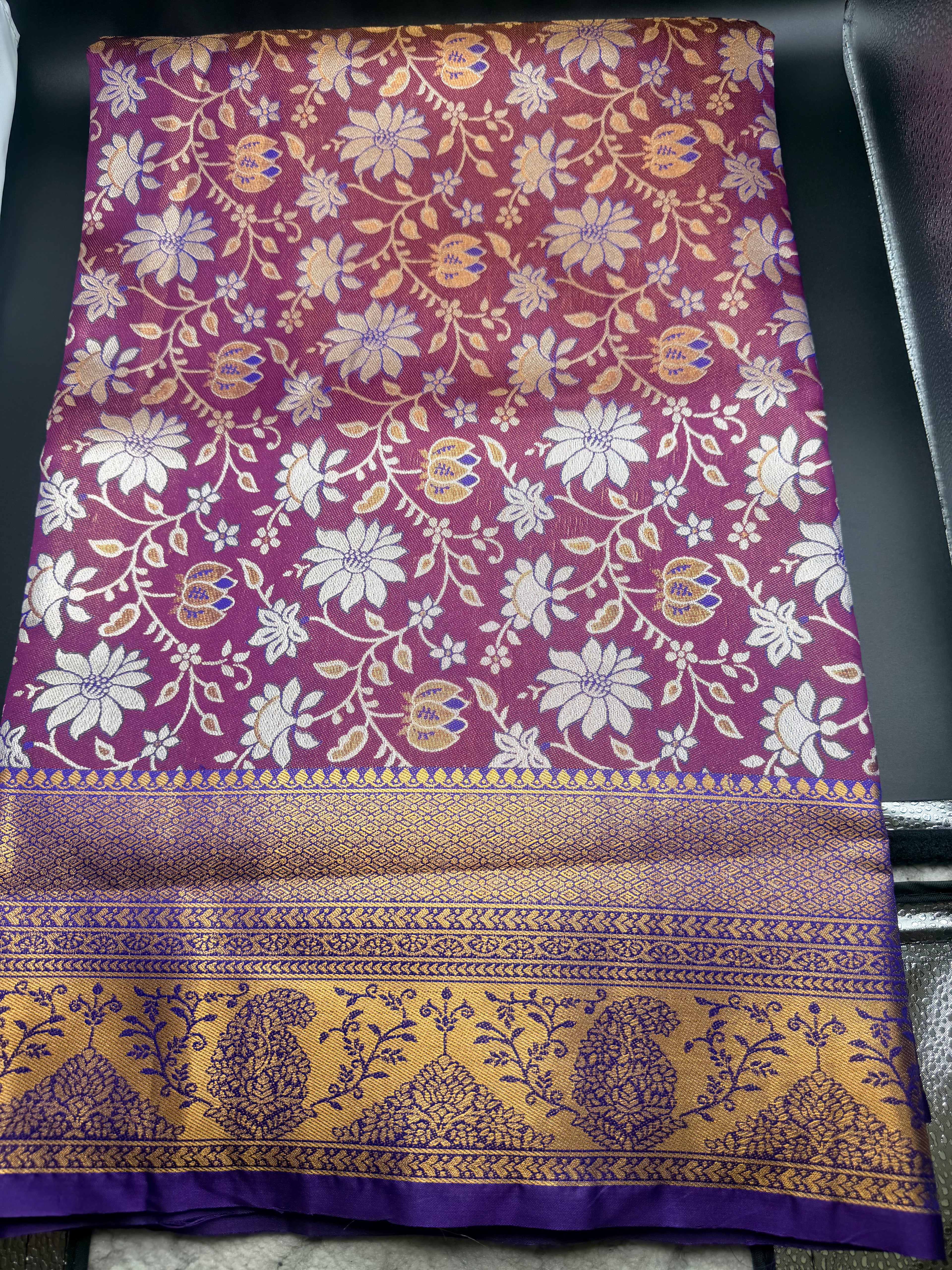 Premium Dharmavaram Semi Pattu Gifting Saree